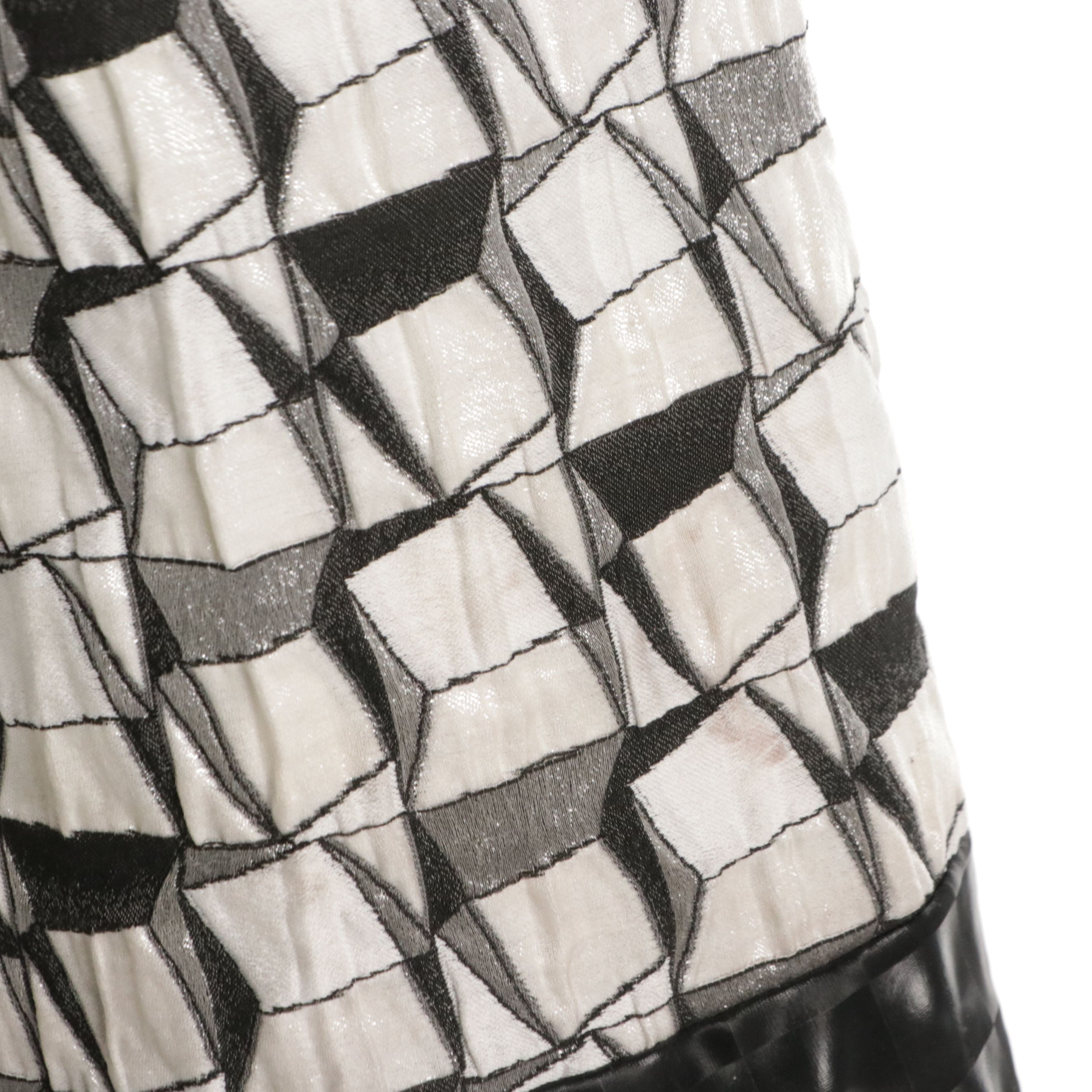 Chanel Dubai Cruise Collection Abstract Quilt Pattern 3-Piece Set