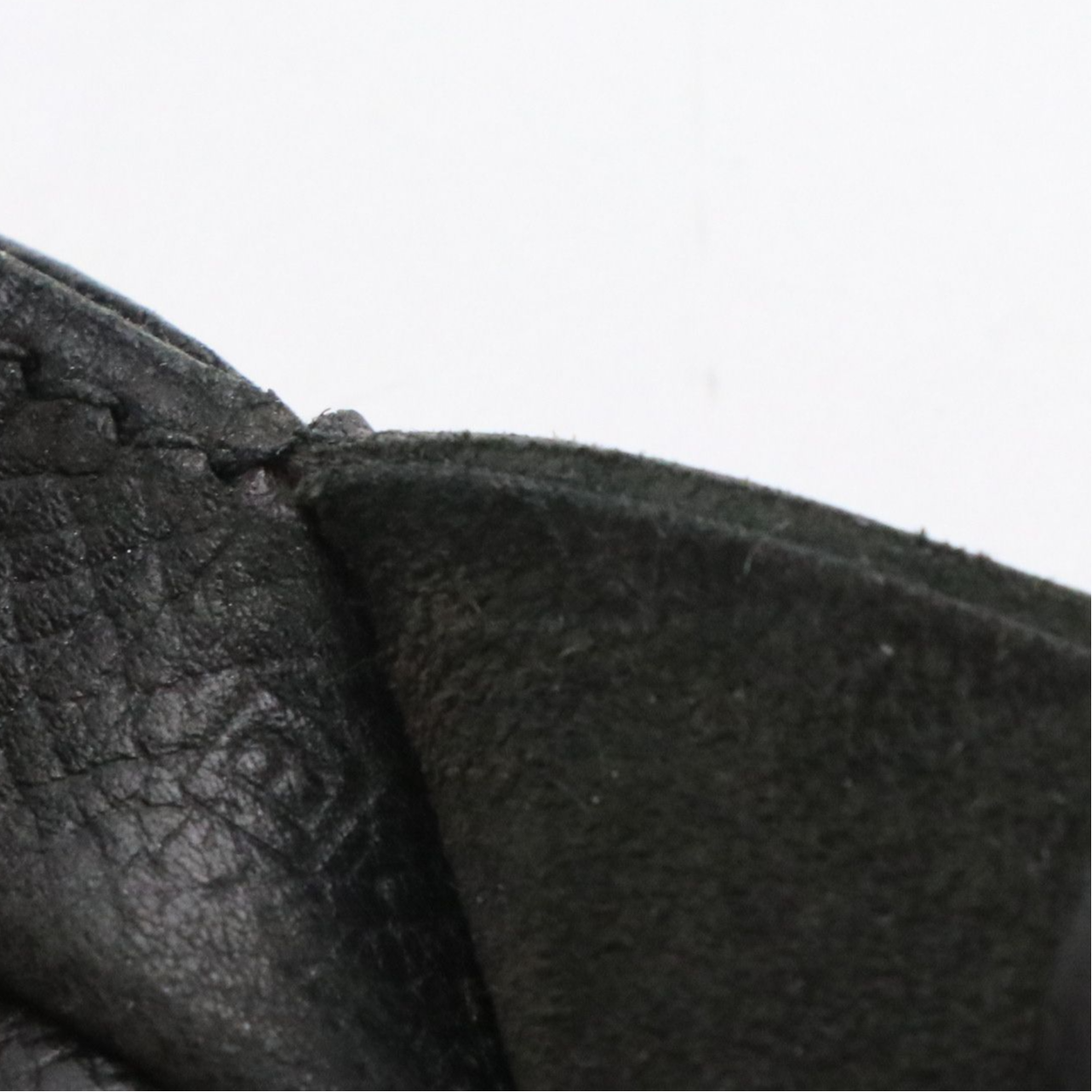 Hermès Coin Purse in Noir Courchevel Leather