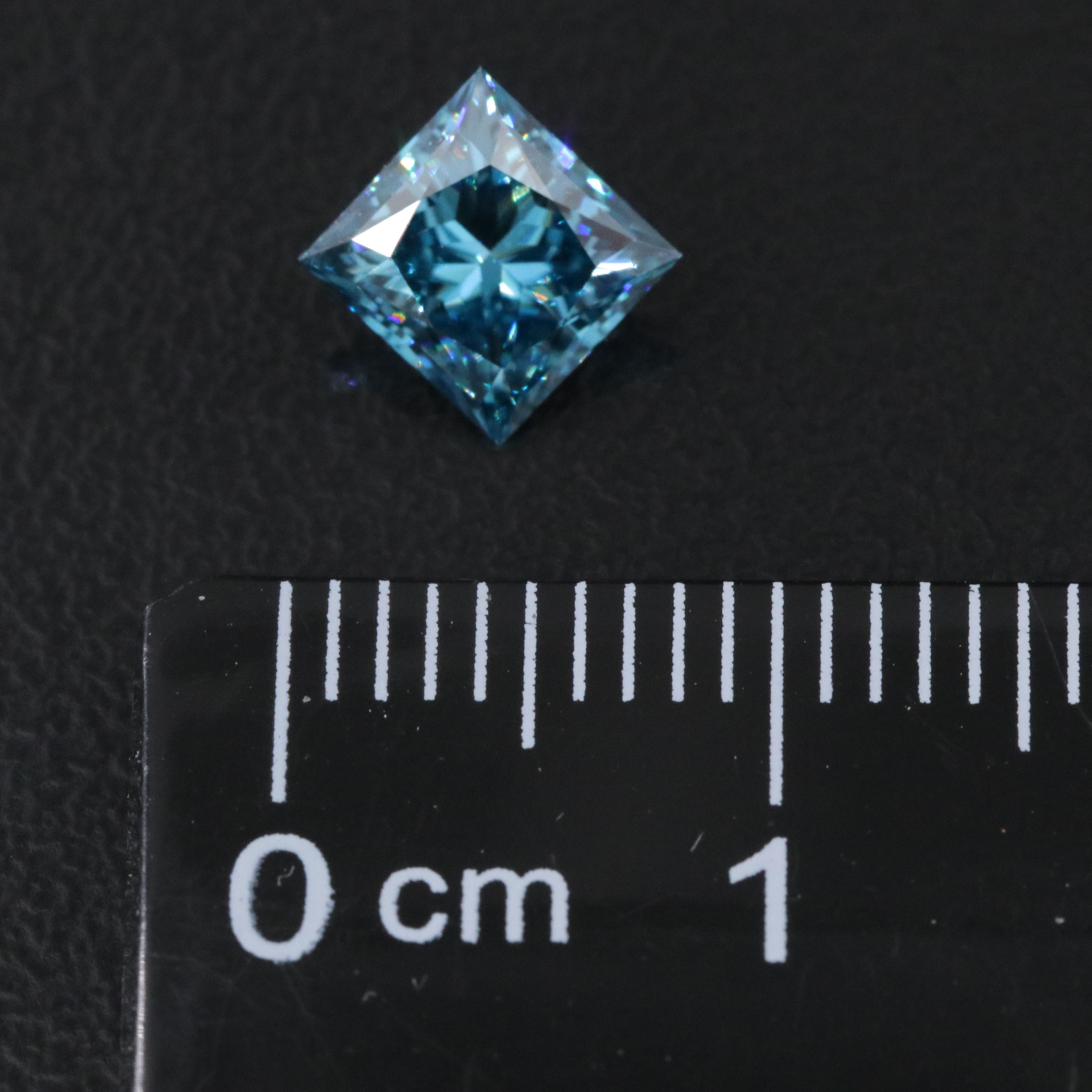 Loose 1.05 CT Lab Grown Fancy Vivid Blue Diamond with IGI Report