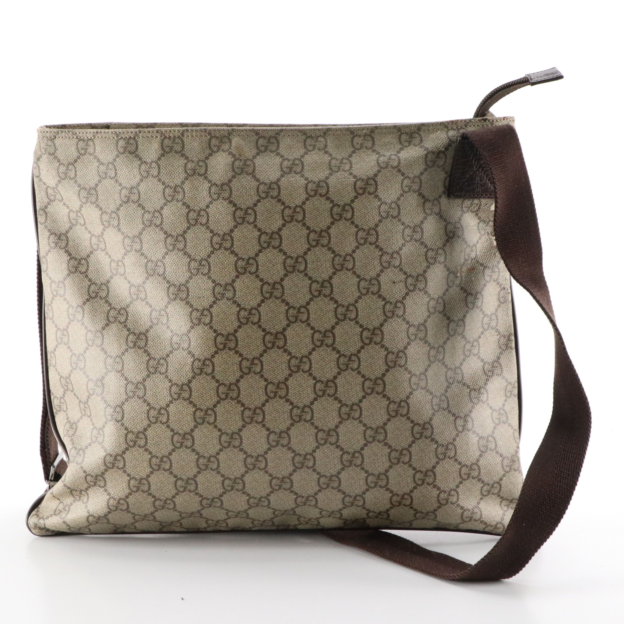 Gucci Zippered Messenger Bag in GG Supreme Canvas and Brown Leather Trim