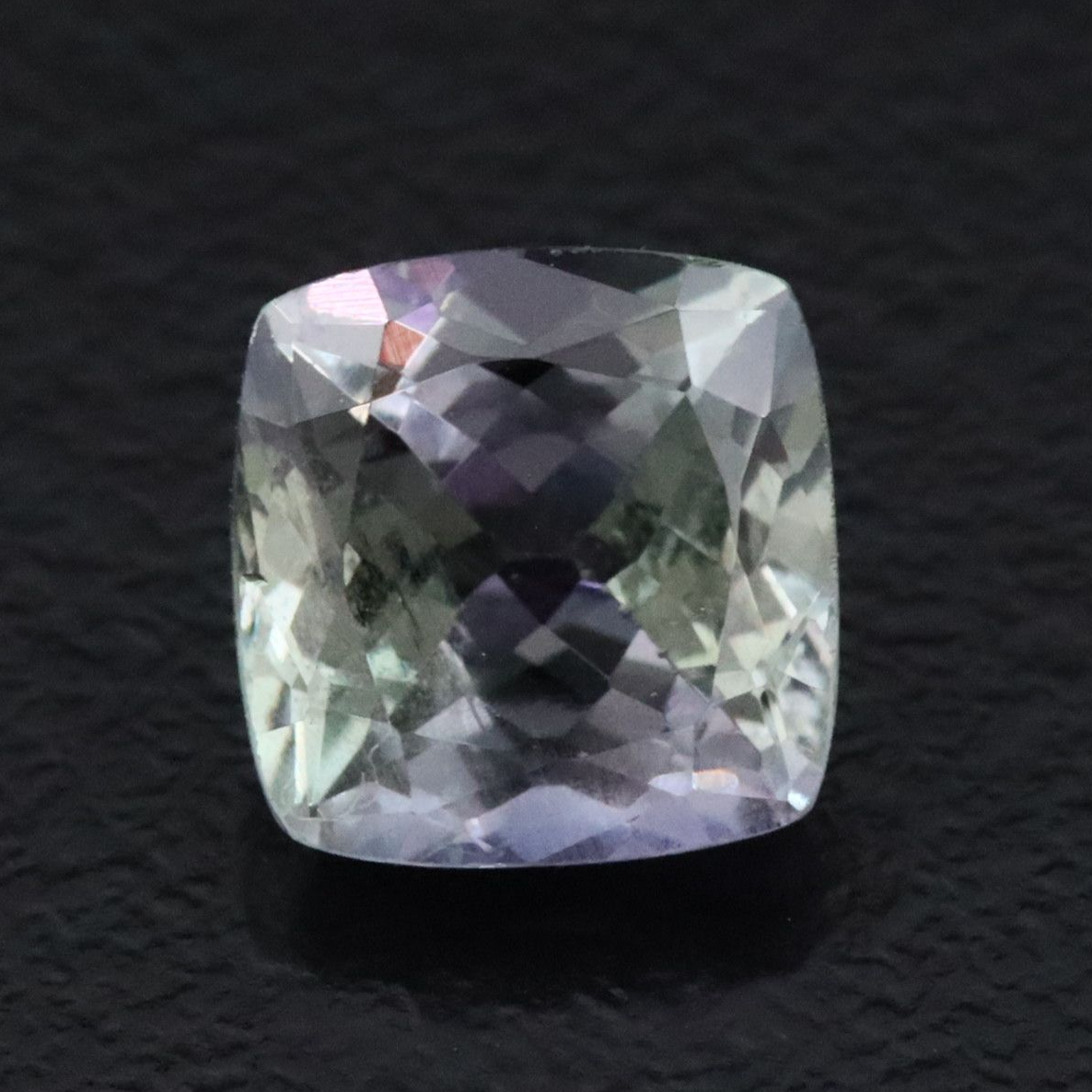 Loose 1.60 CT Tanzanite