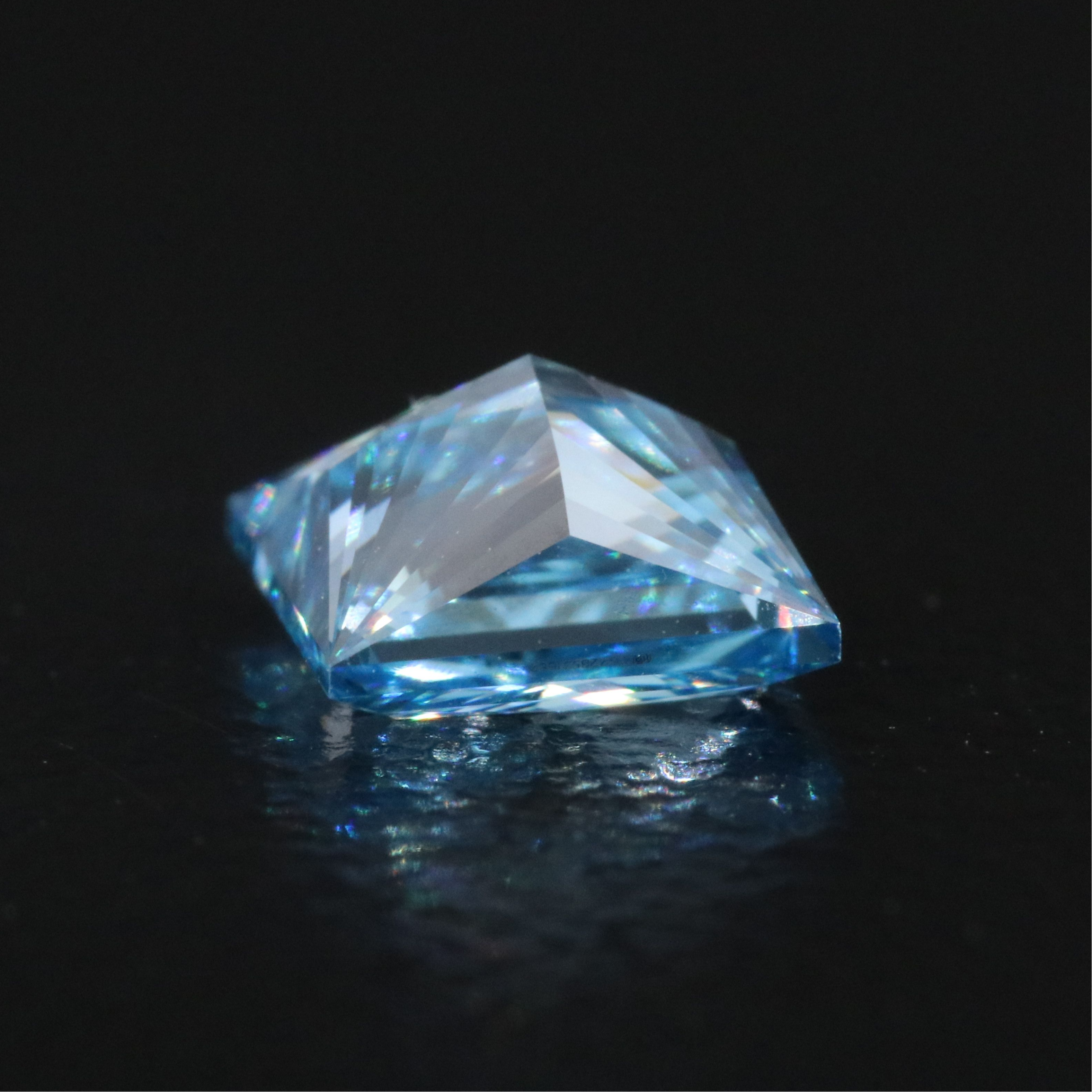 Loose 1.07 CT Lab Grown Fancy Vivid Blue Diamond with IGI Report