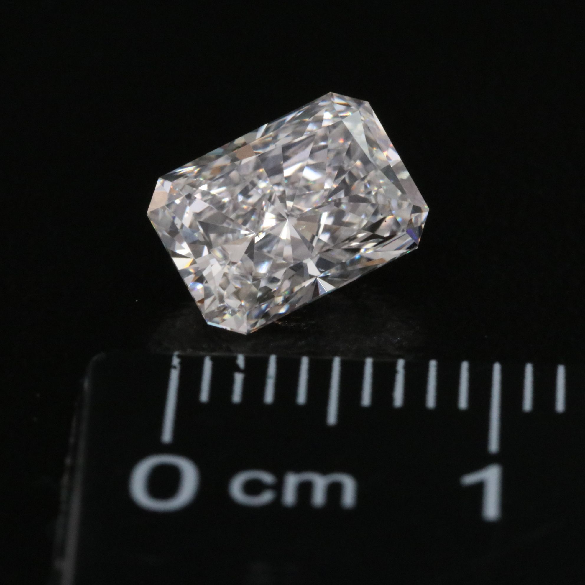Loose 1.59 CT Lab Grown Diamond with IGI Report