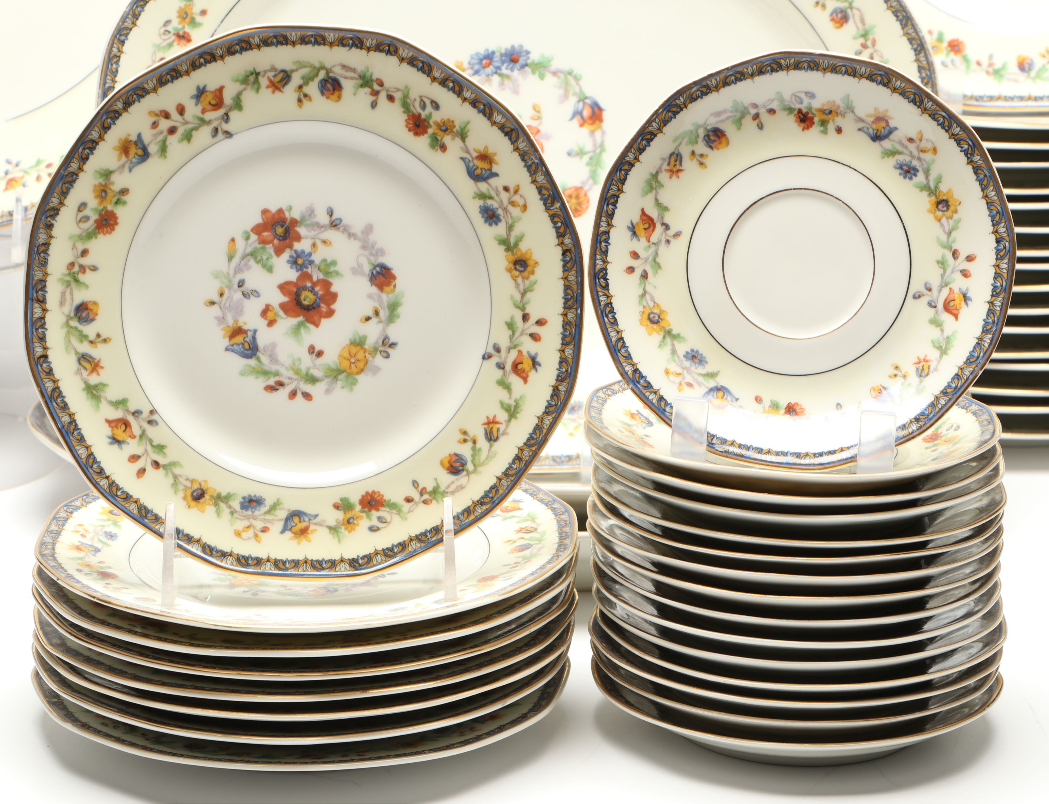 Theodore Haviland "Chateaudun" Porcelain Tableware