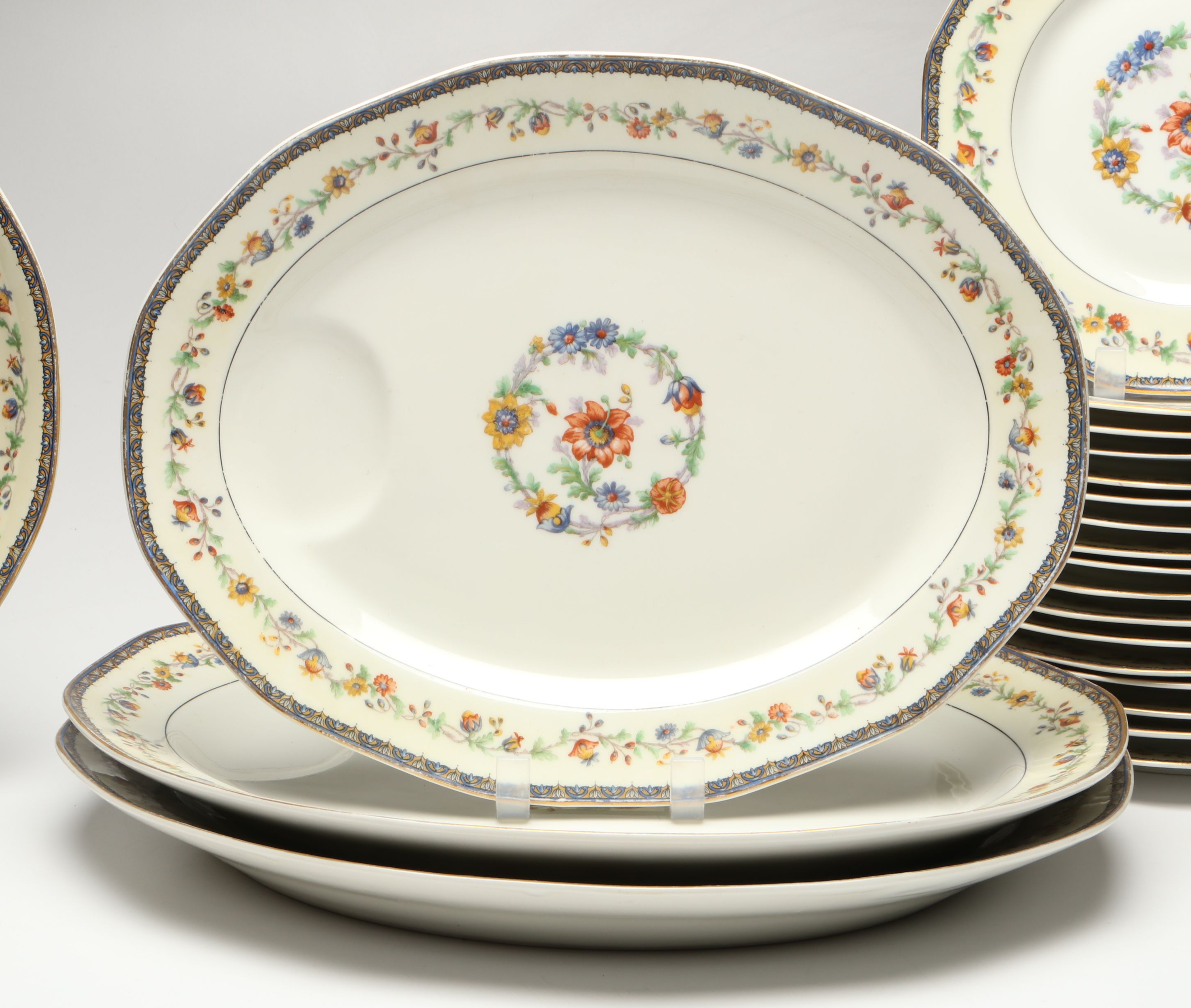 Theodore Haviland "Chateaudun" Porcelain Tableware