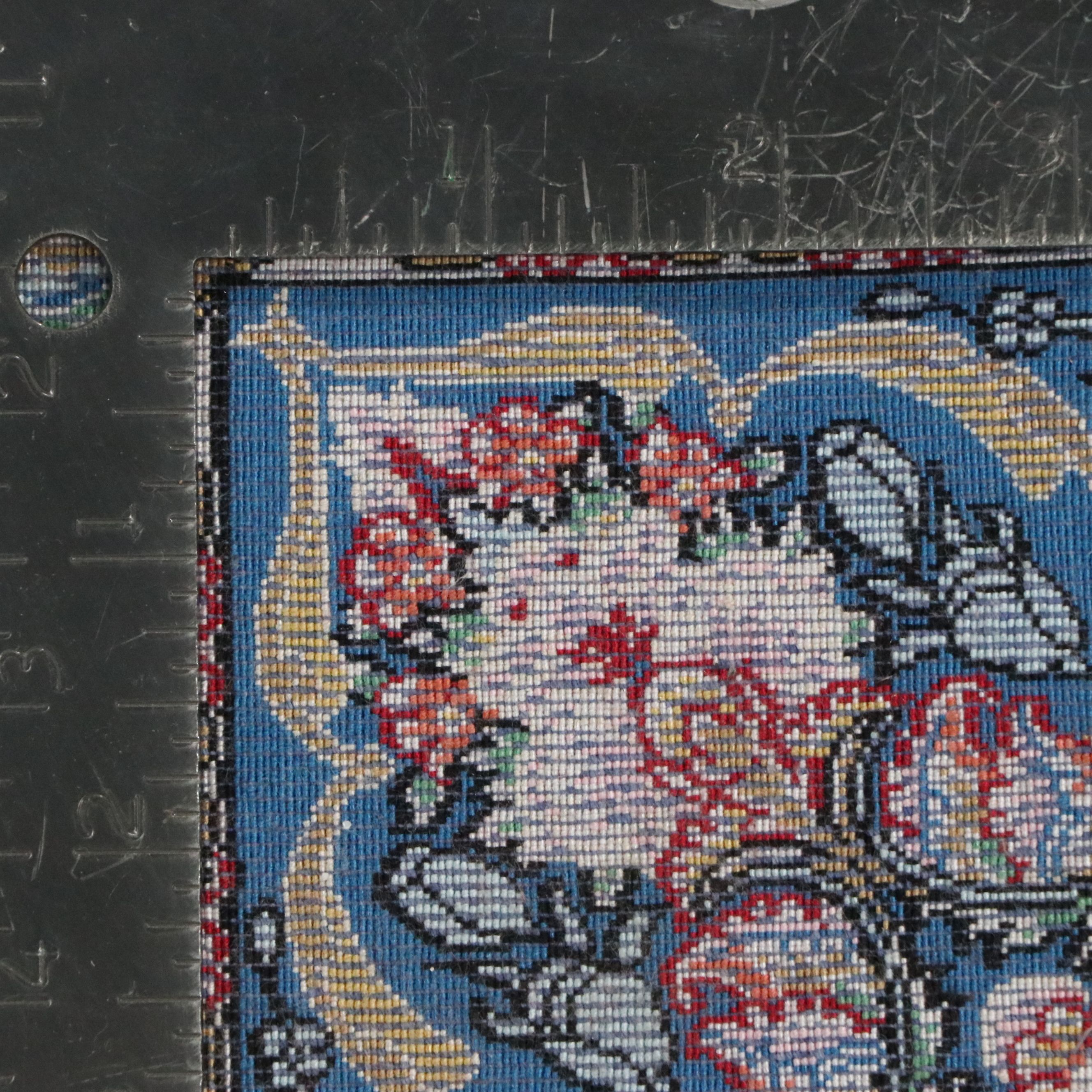 4'8 x 7'5 Machine Made Turkish Qom Art Silk Area Rug