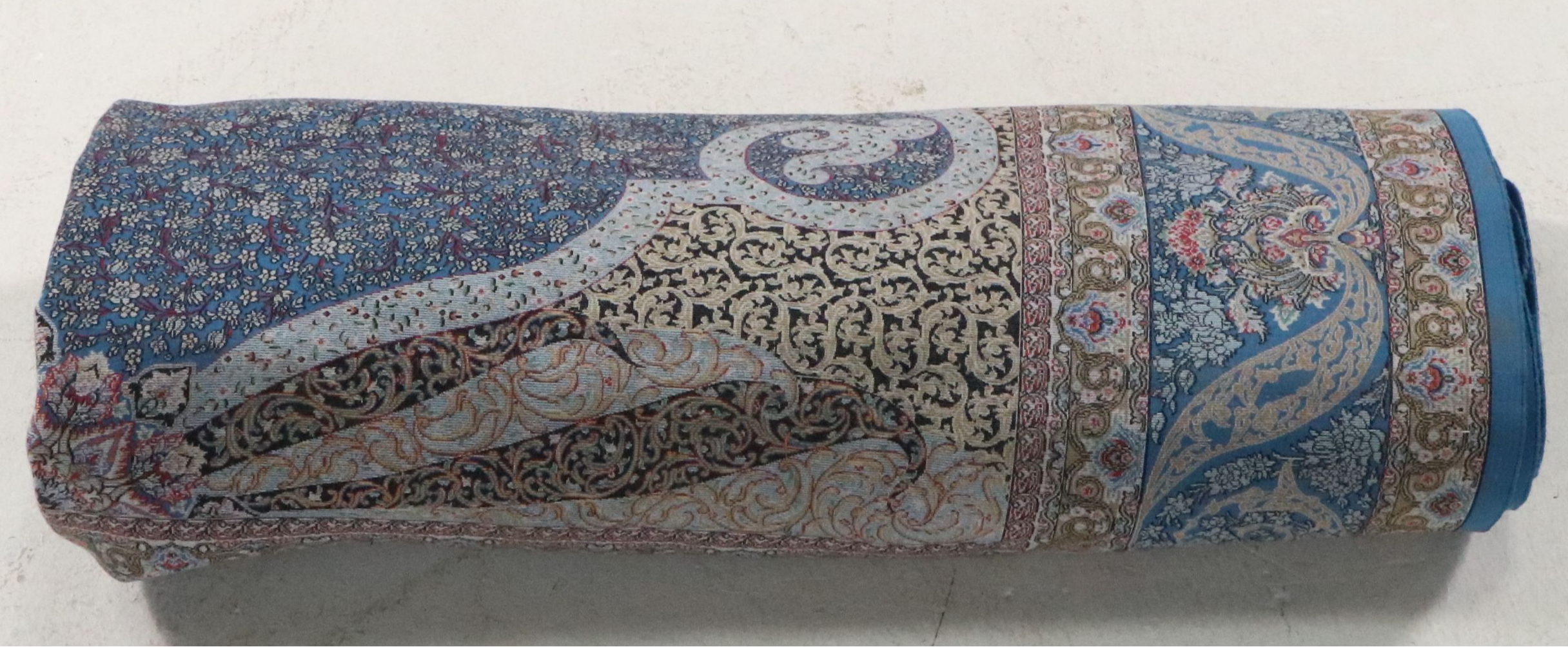 4'8 x 7'5 Machine Made Turkish Qom Art Silk Area Rug