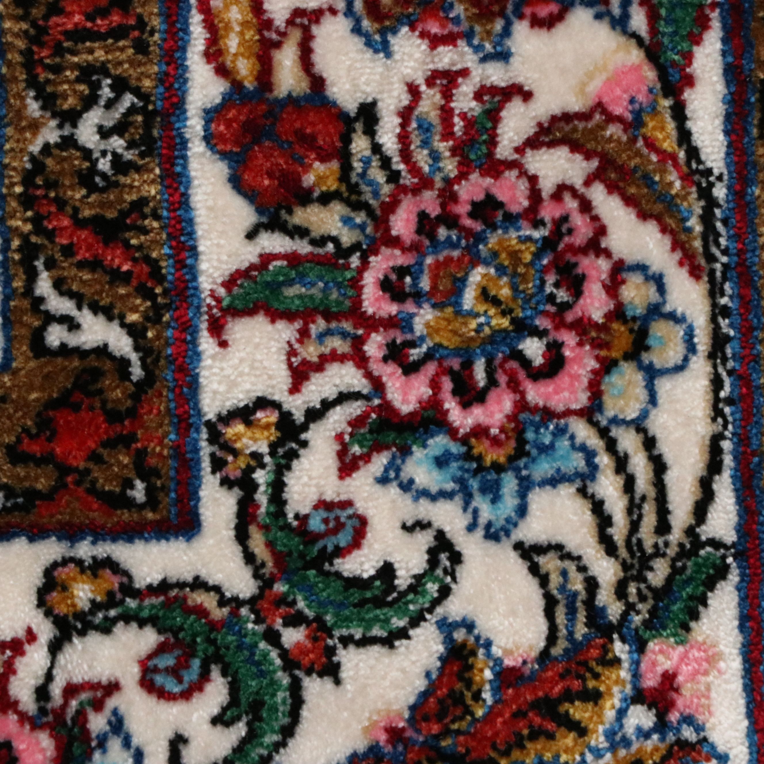 2'8 x 4'2 Machine Made Turkish Tabriz Style Silk Accent Rug