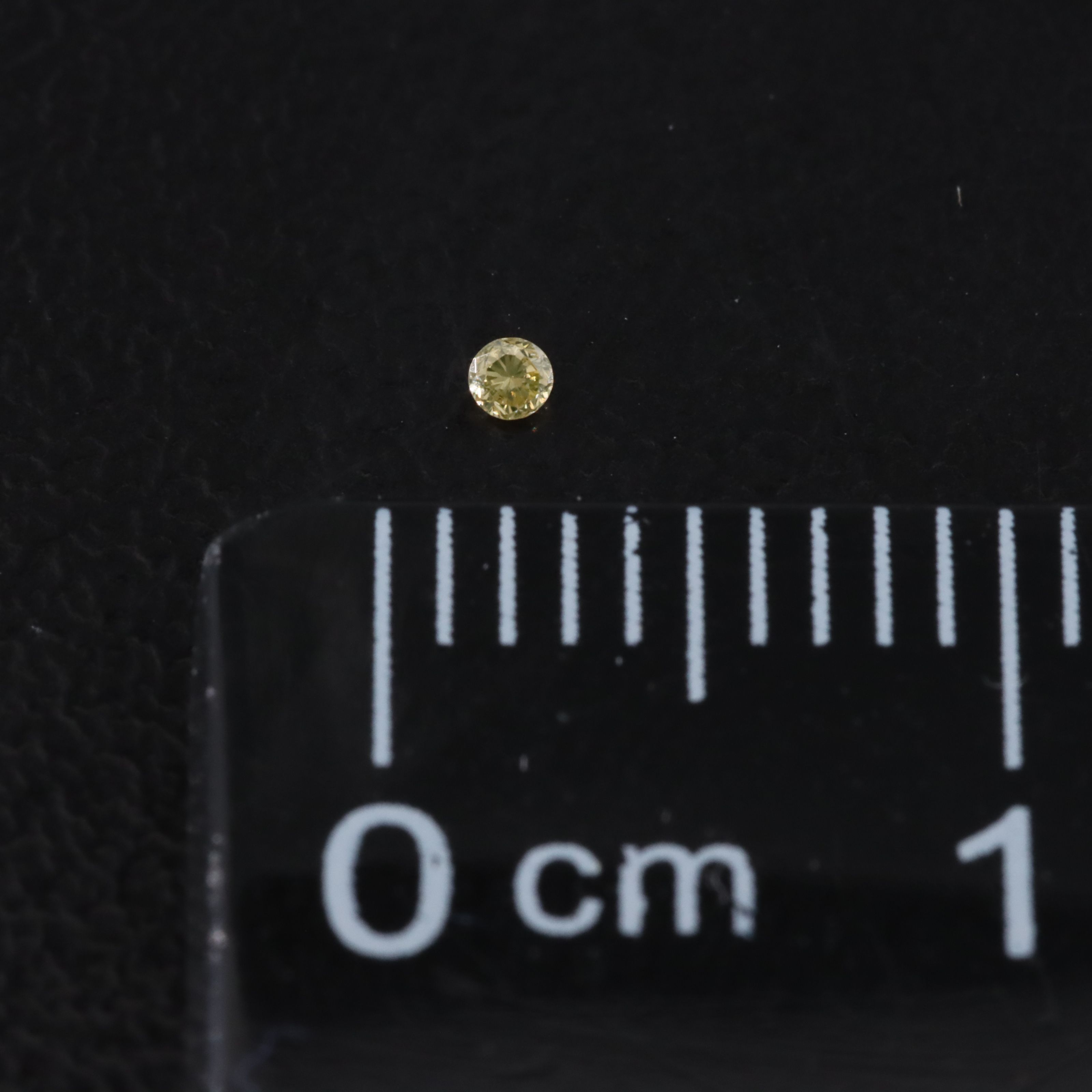 Loose 1.57 CTW Fancy Yellow Diamond Lot