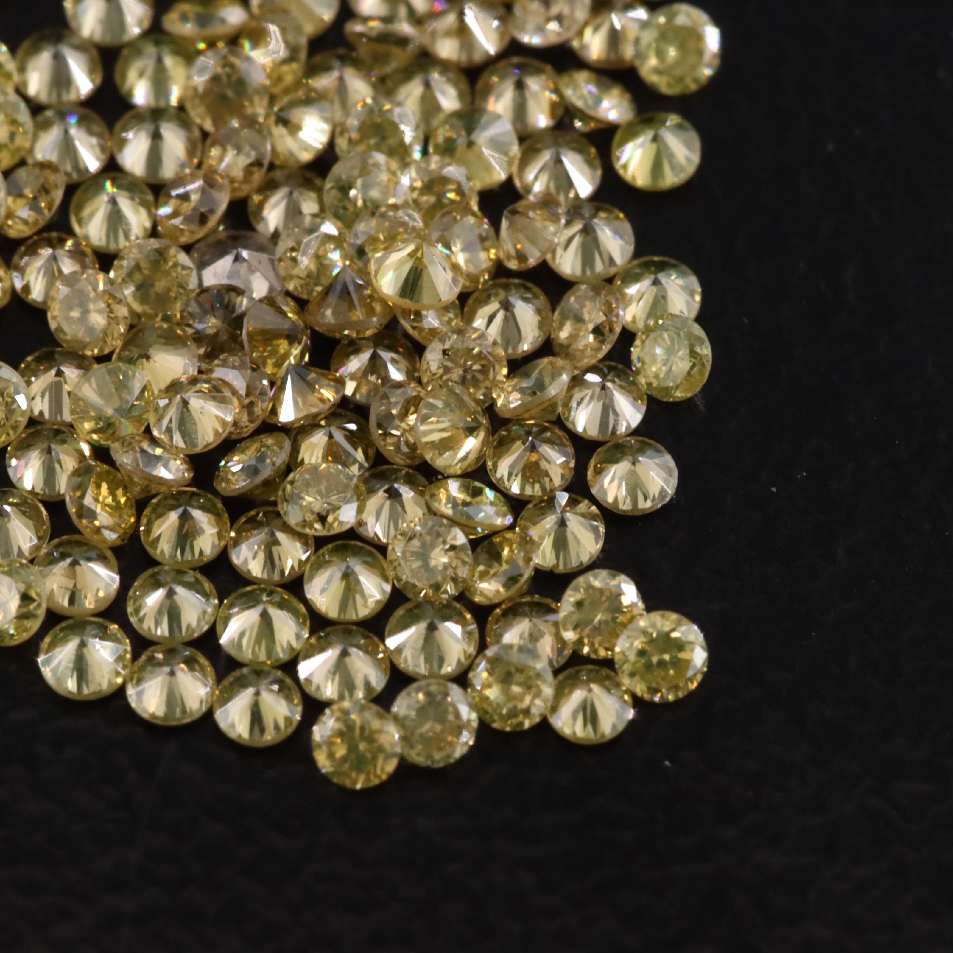 Loose 1.57 CTW Fancy Yellow Diamond Lot