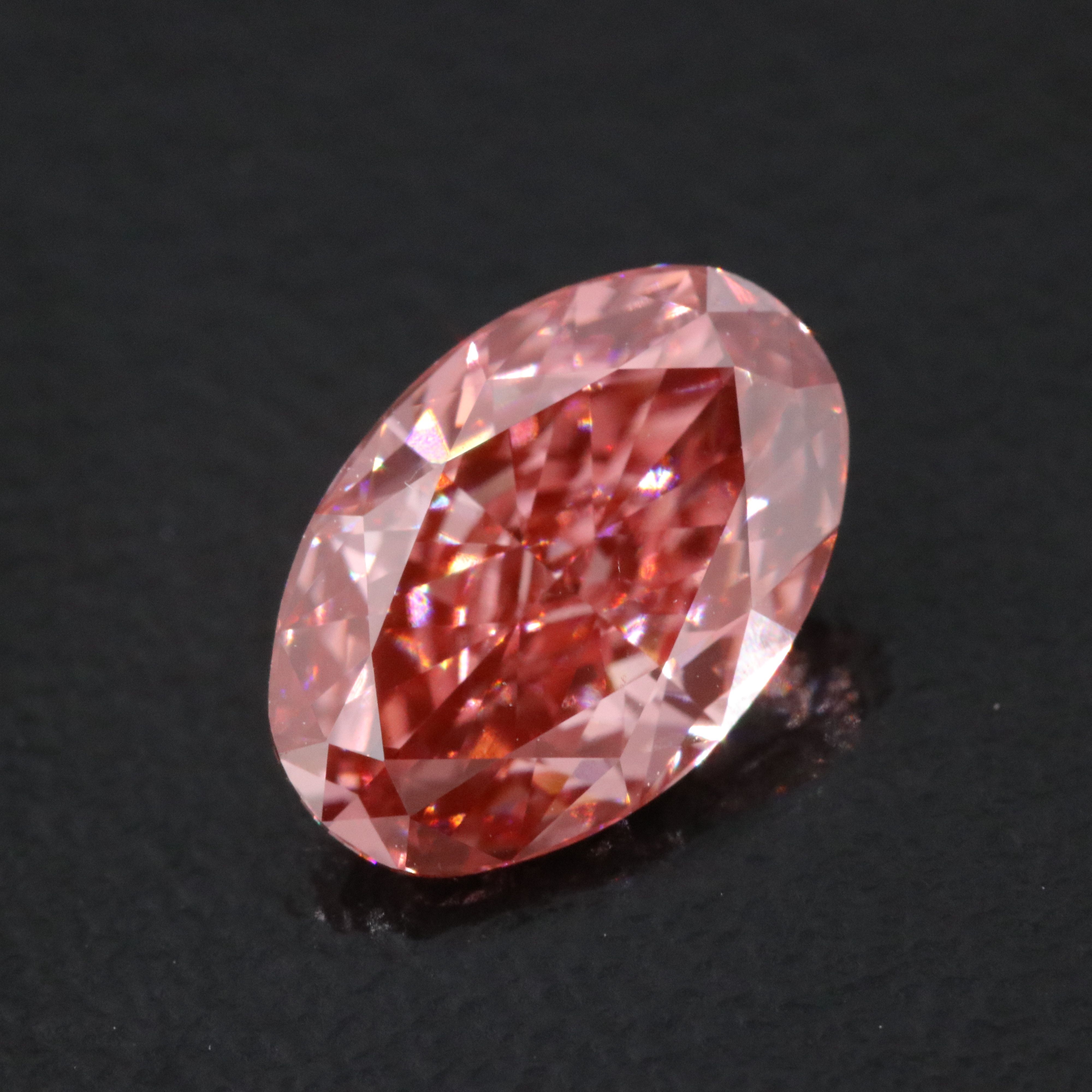 Loose 1.67 CT Lab Grown Fancy Vivid Pink Diamond with IGI Report