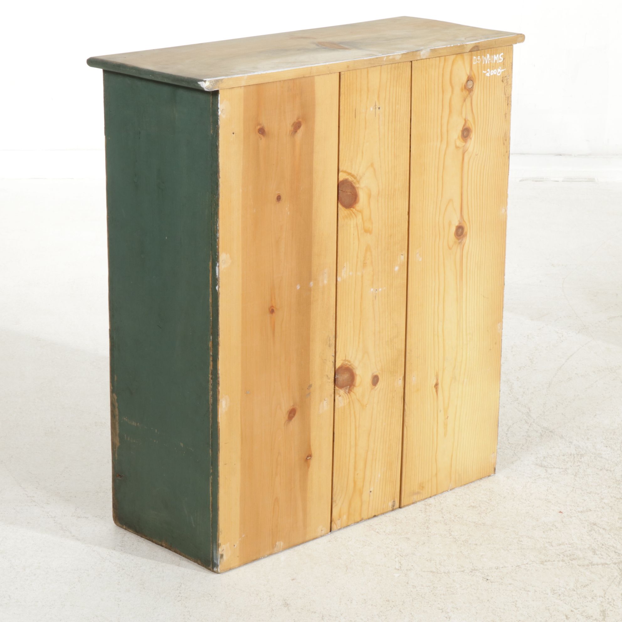 DS Whims Primitive Painted Wood Dry Sink with Sliding Shelf and One-Door Cabinet