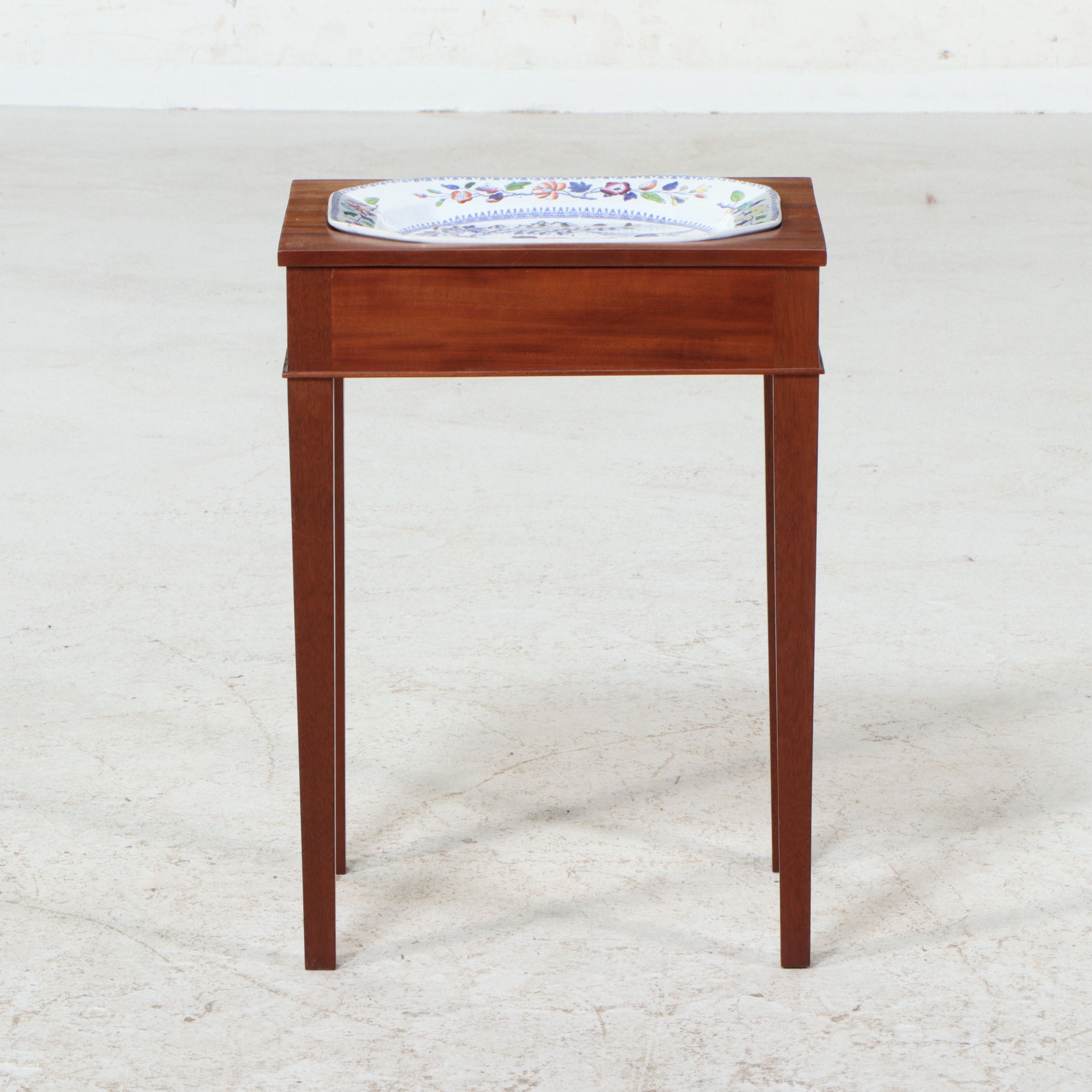 Federal Style Mahogany Table with Hicks & Meigh Flying Bird Platter Insert