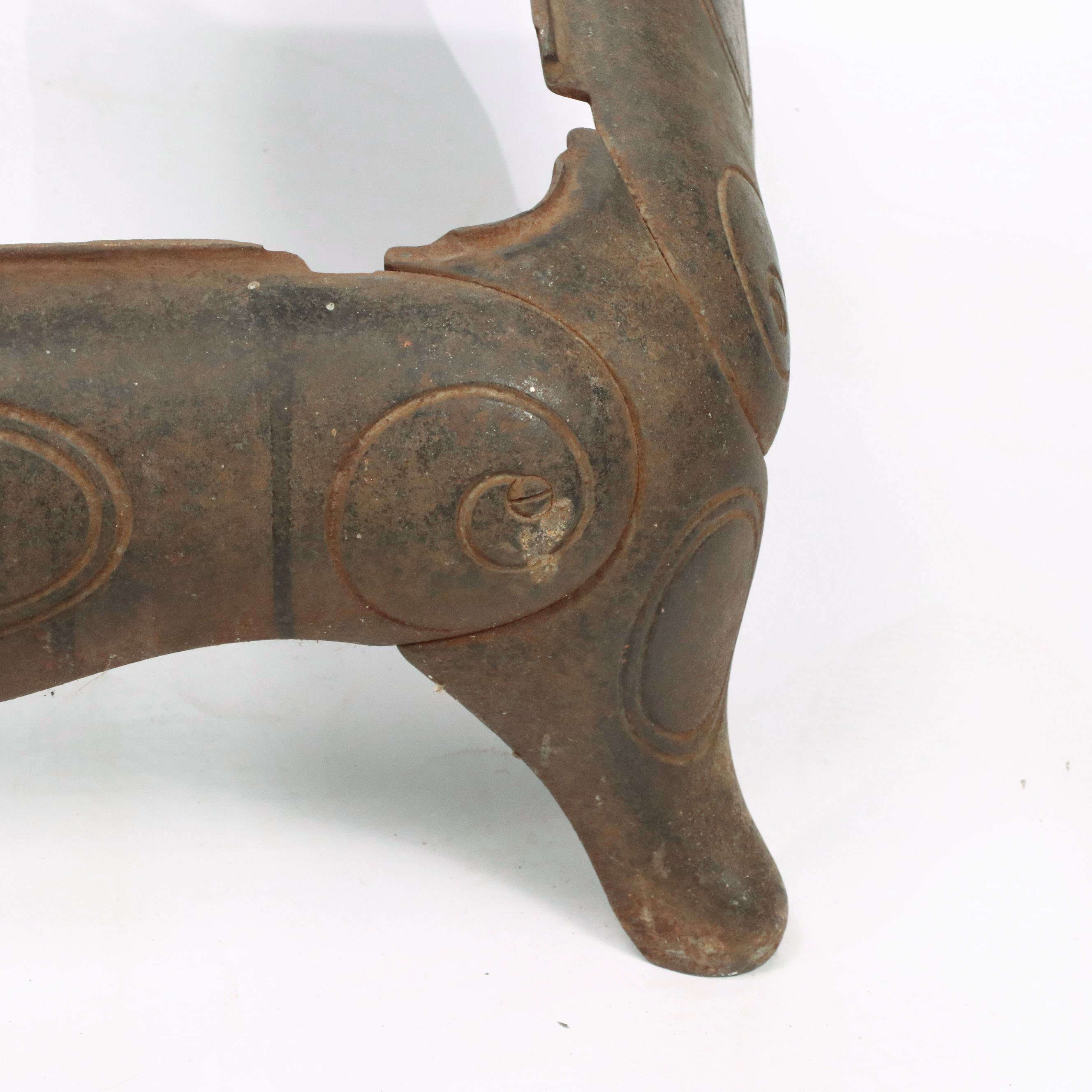 Indianapolis Stove Co. "Indian Oak 191" Cast Iron Parlor Stove