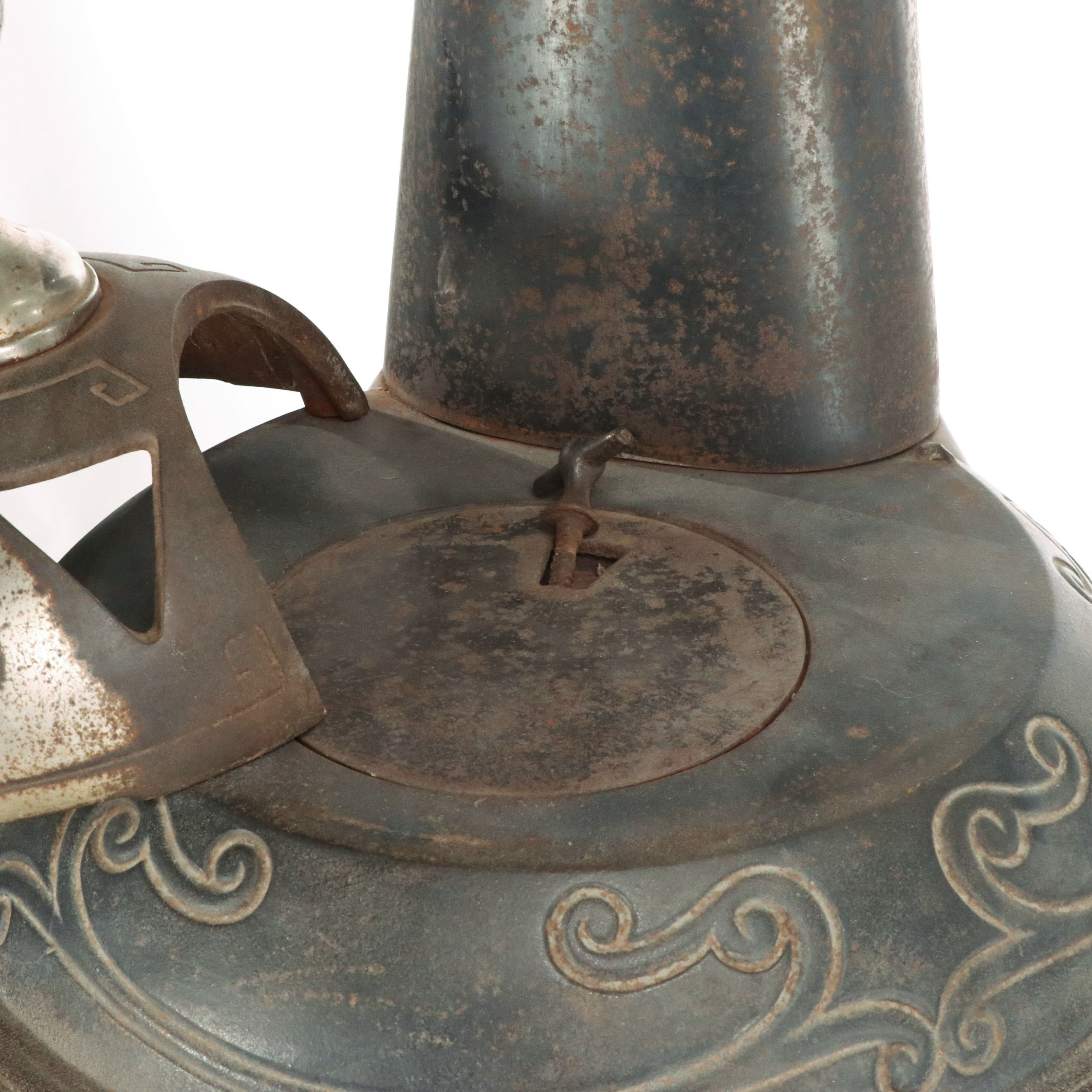 Indianapolis Stove Co. "Indian Oak 191" Cast Iron Parlor Stove