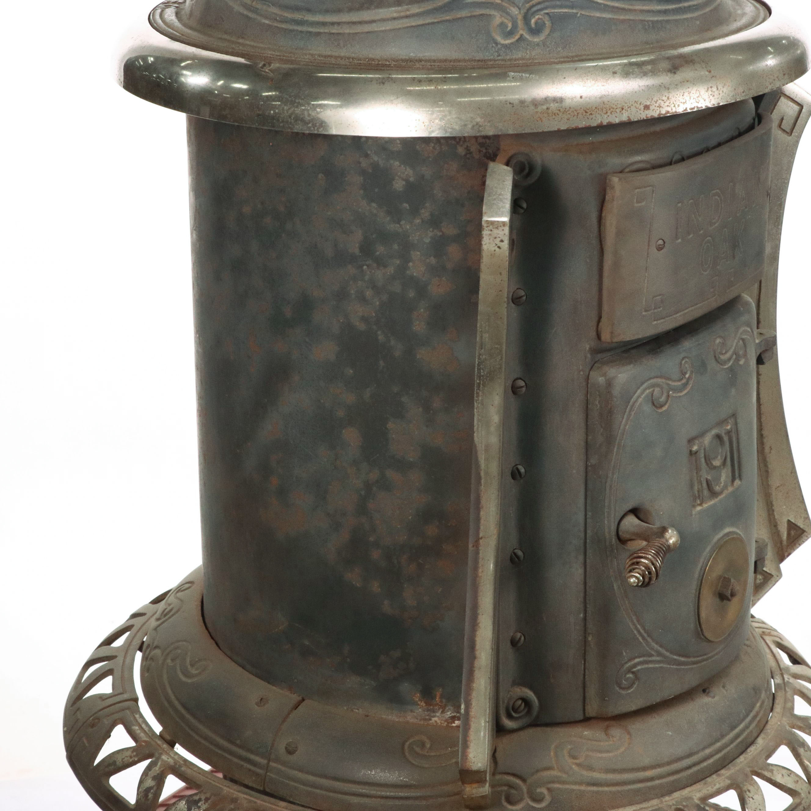 Indianapolis Stove Co. "Indian Oak 191" Cast Iron Parlor Stove
