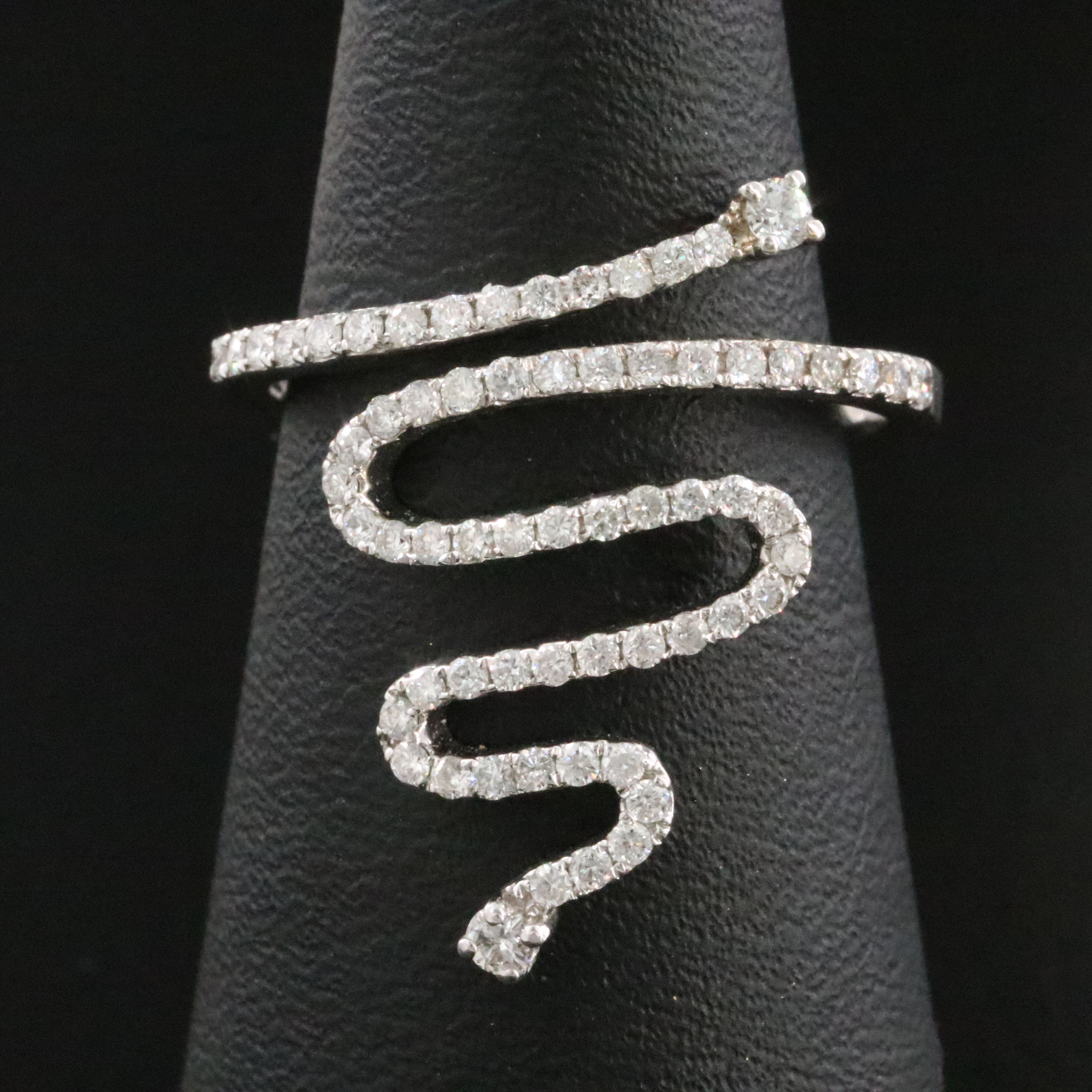 18K 0.50 CTW Diamond Ring