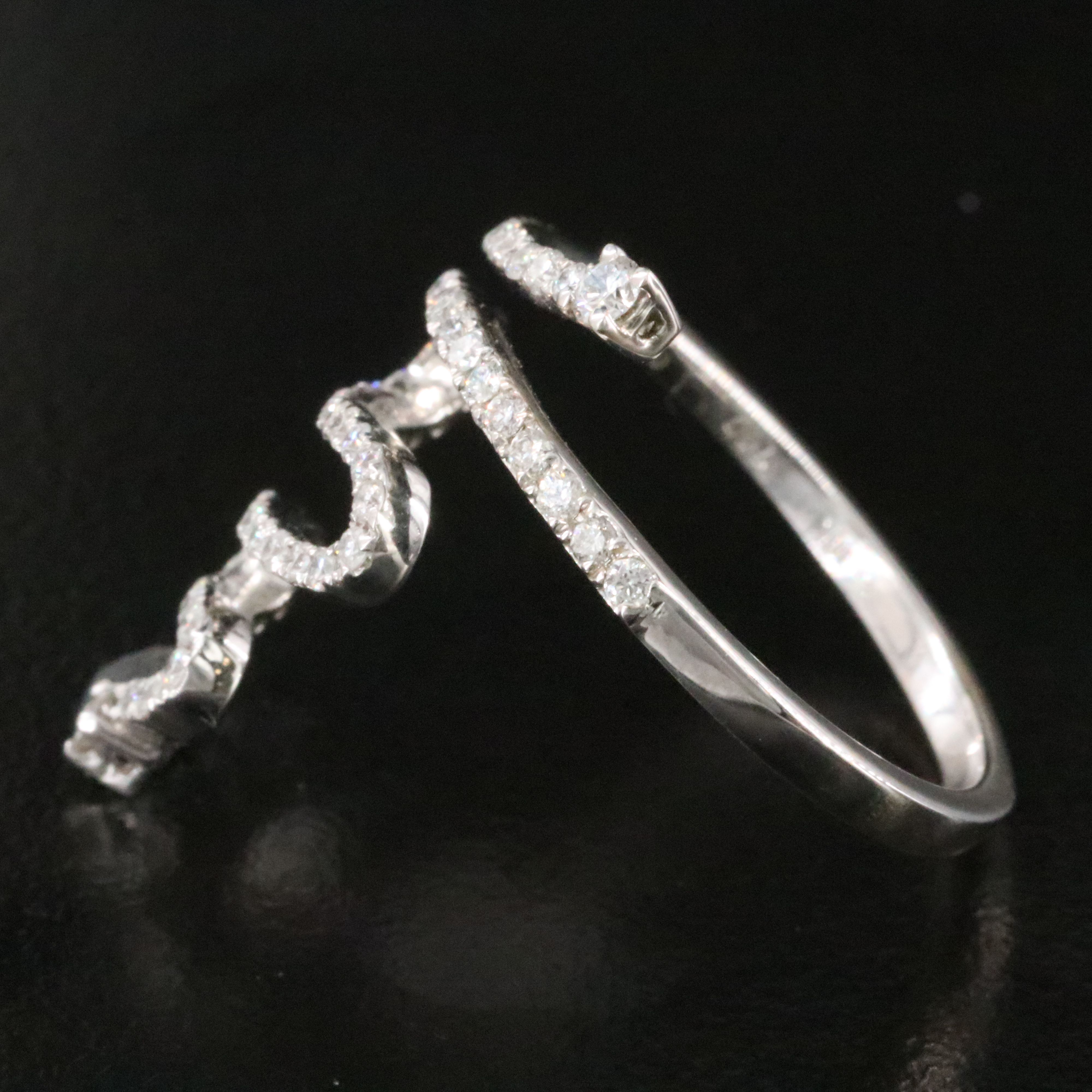 18K 0.50 CTW Diamond Ring