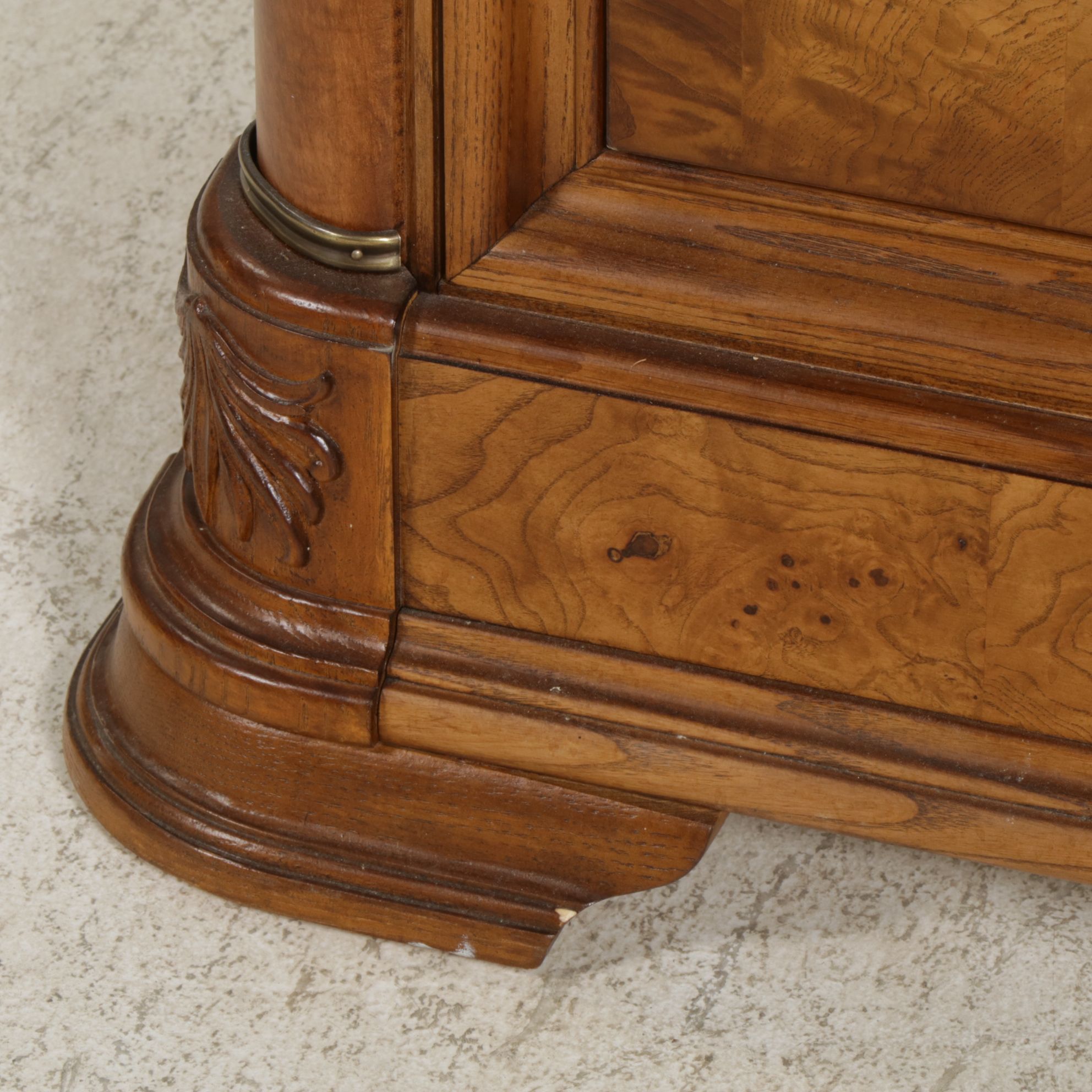 American Drew Empire Style Burl Walnut Veneer Dresser