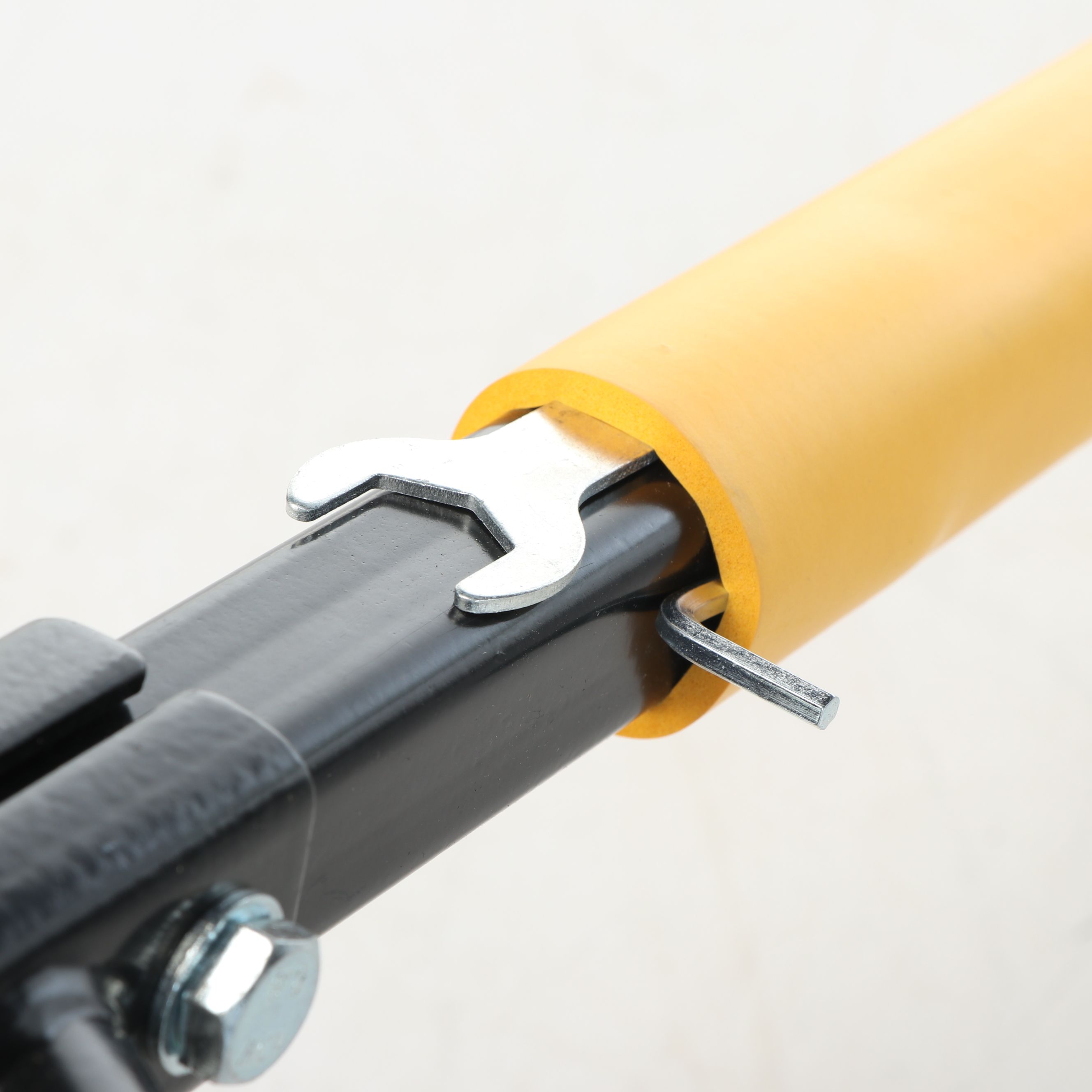 Maxxhaul 50025 2 Bike Hitch Rack with Bike Carrier