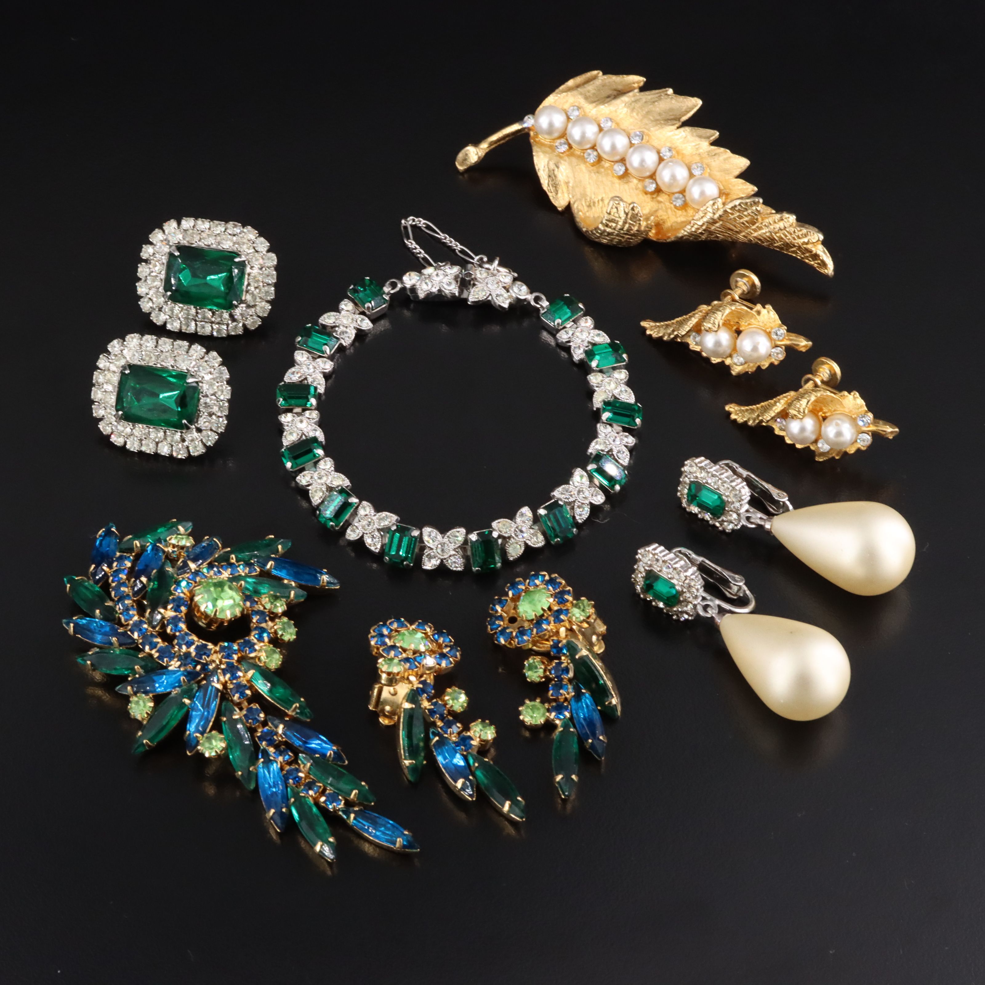 Austrian Schoffel & Co. Crystal Bracelet Featured in Rhinestone Jewelry