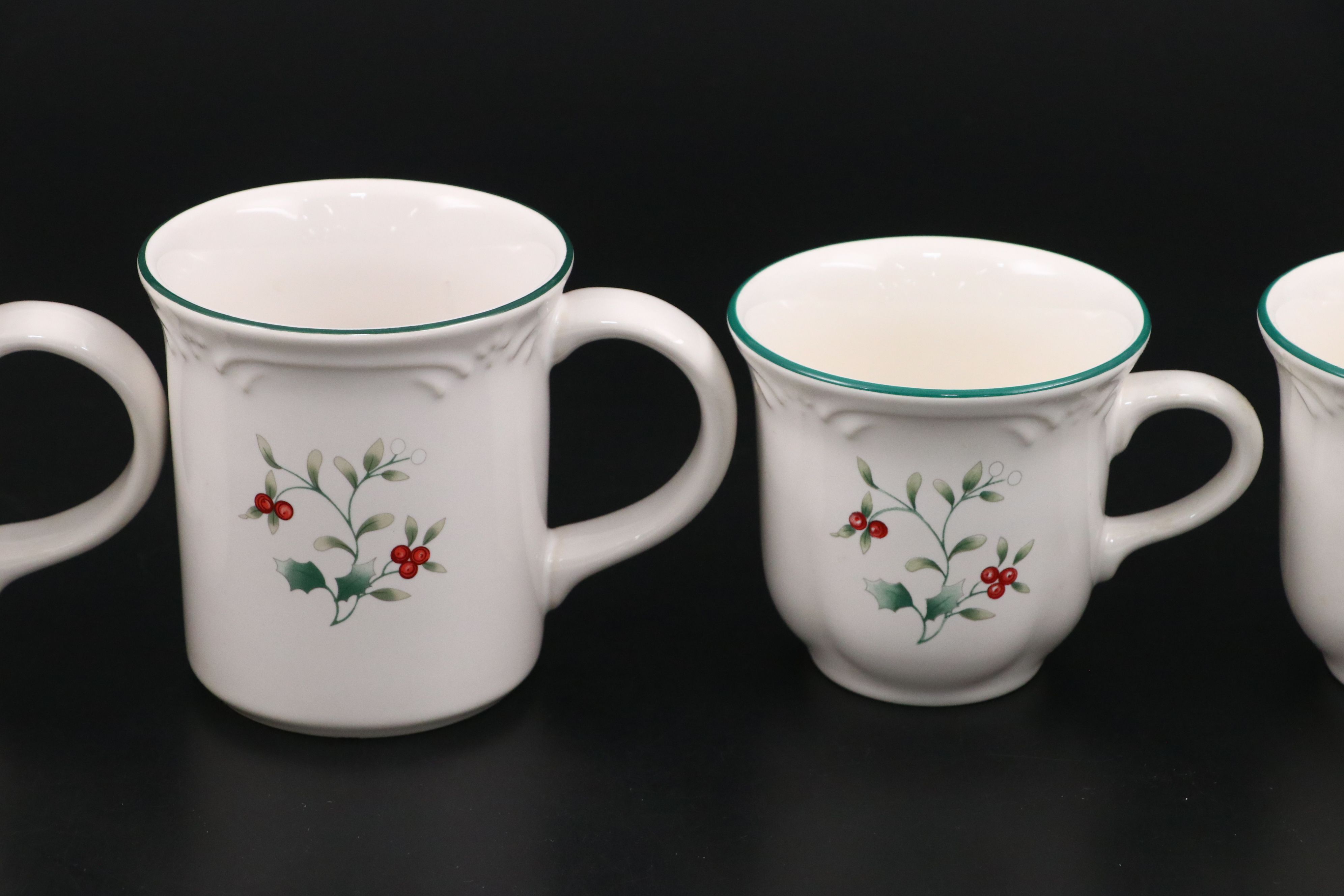 Pfaltzgraff "Winterberry" Ceramic Seasonal Dinnerware and Table Accessories