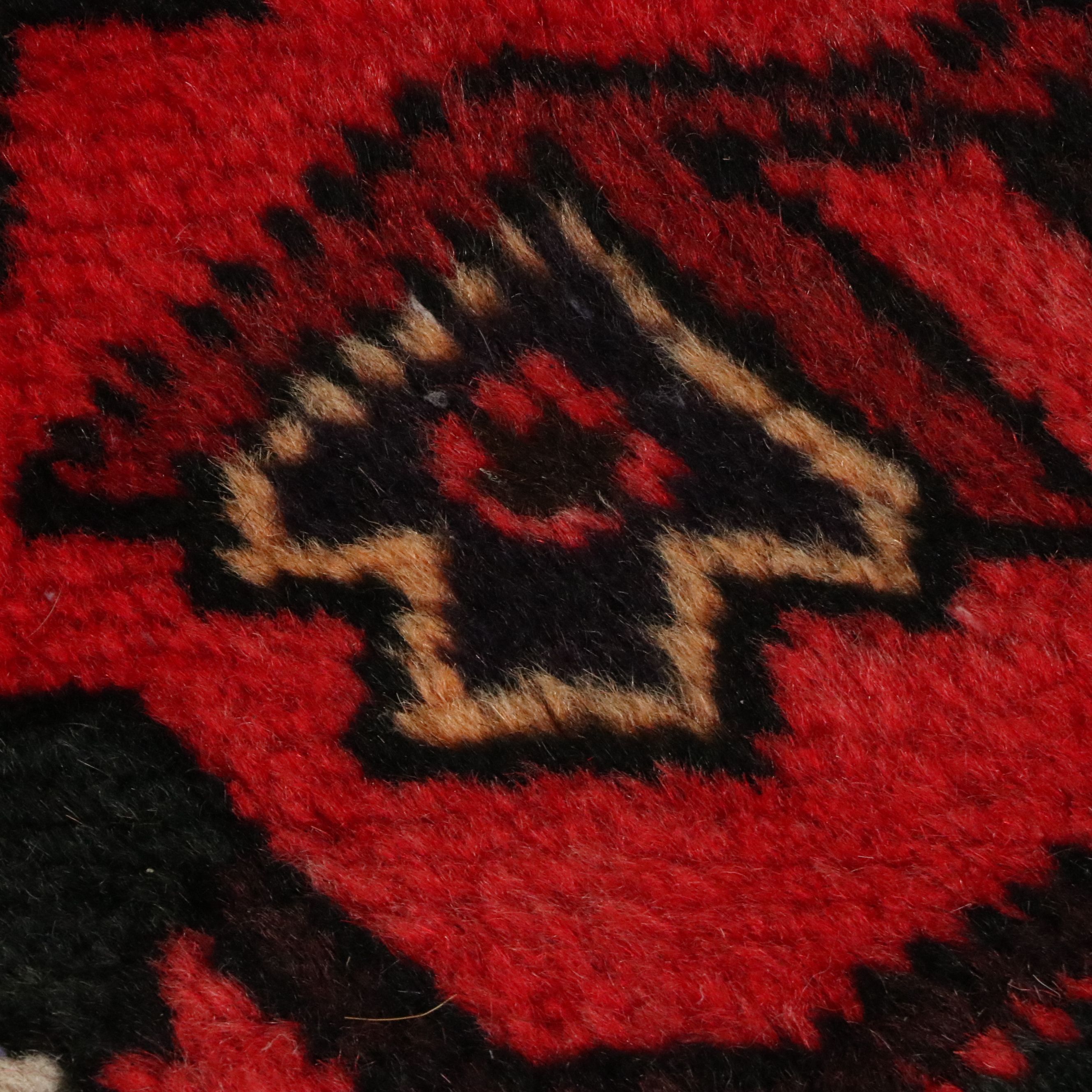 7'2 x 10'5 Hand-Knotted Persian Heriz Area Rug