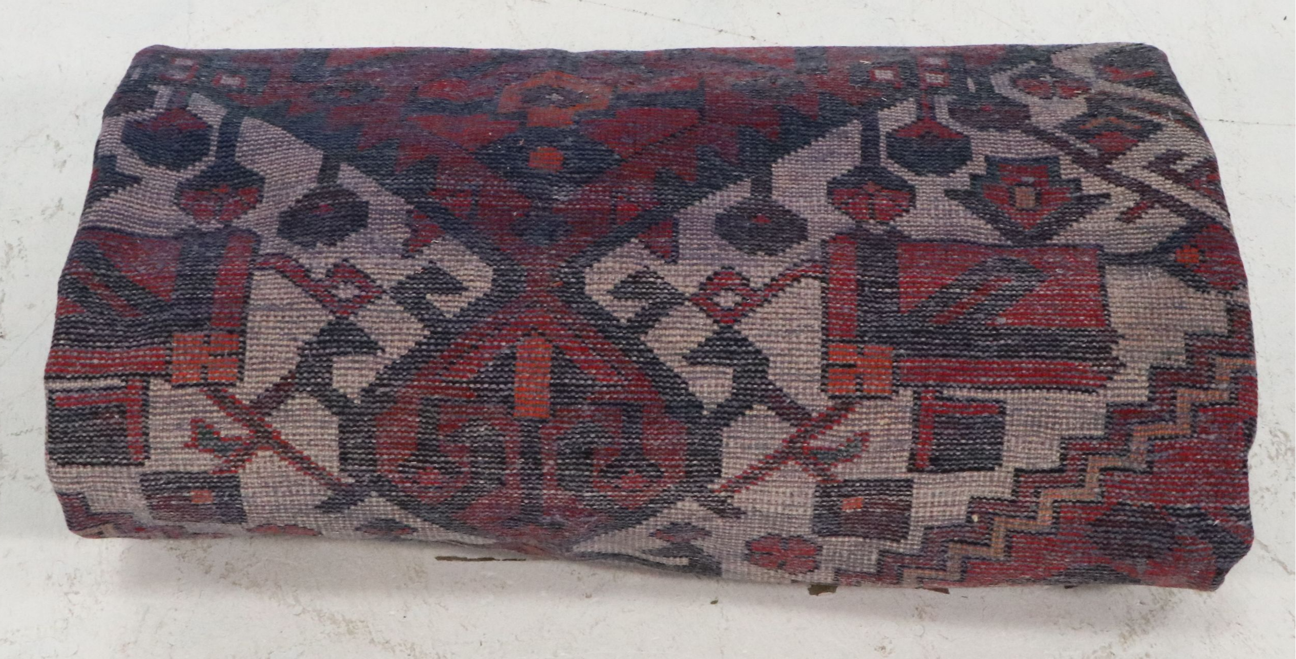 7'2 x 10'5 Hand-Knotted Persian Heriz Area Rug