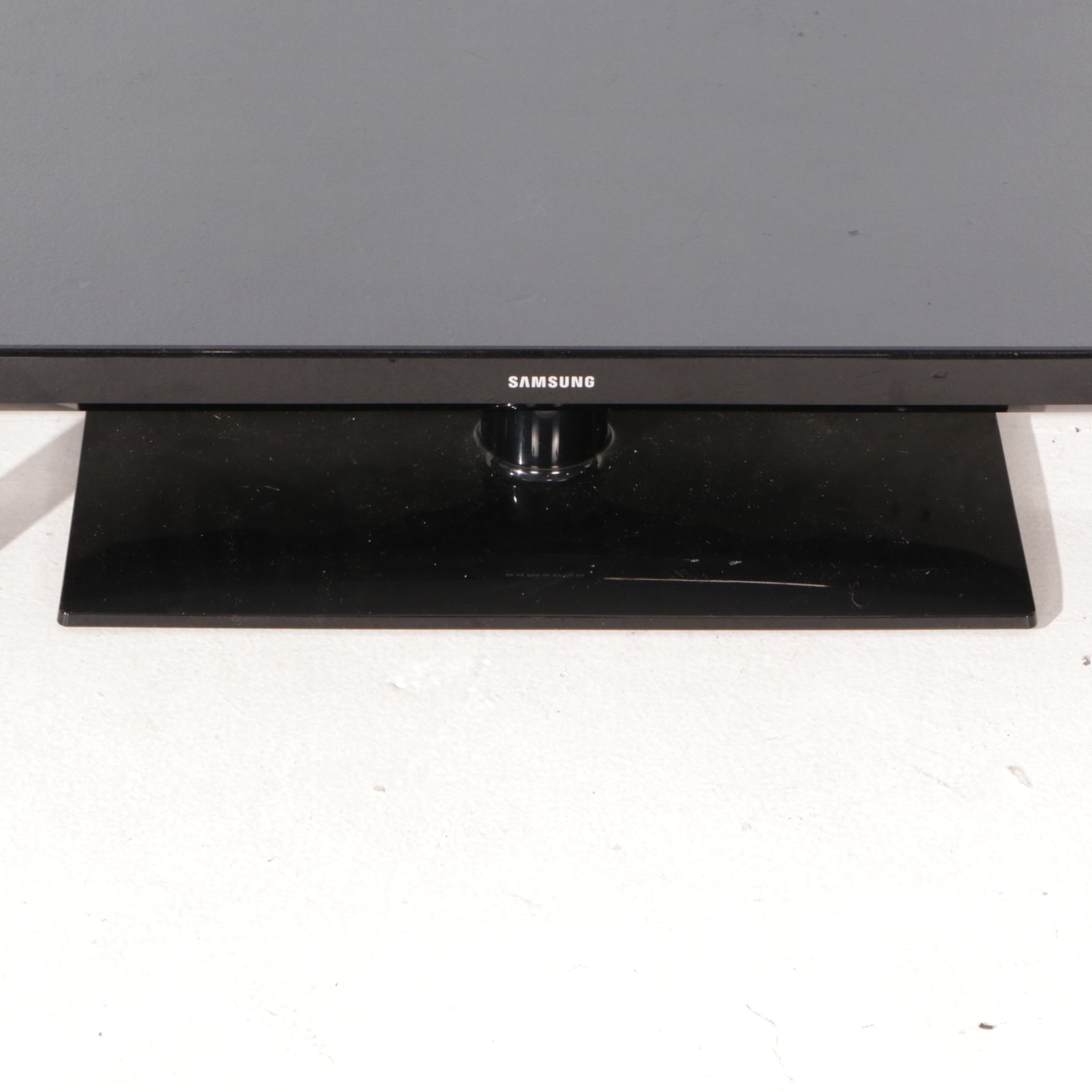 Samsung 40" Plasma HD TV with Remote and Manual