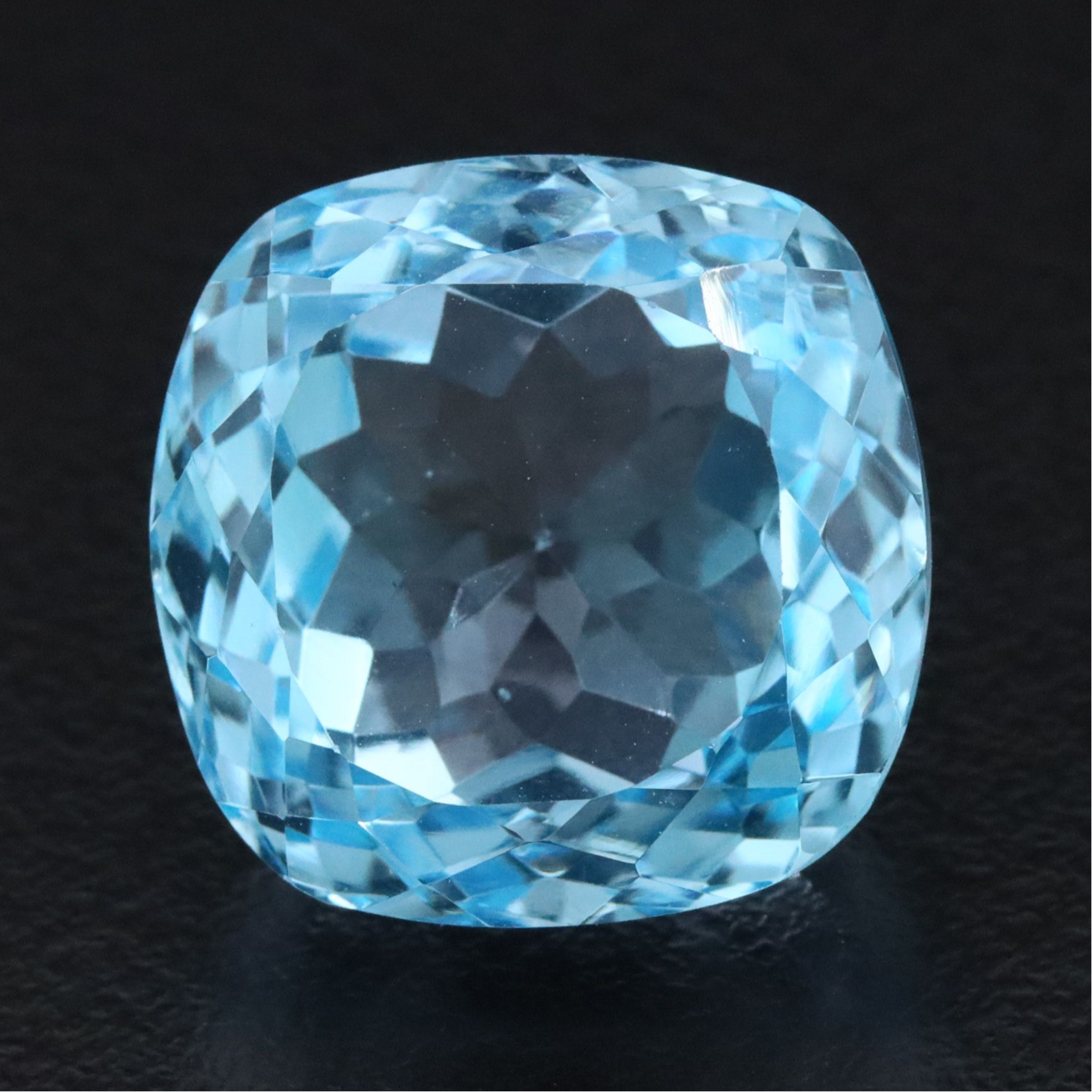 Loose 19.65 CT Swiss Blue Topaz