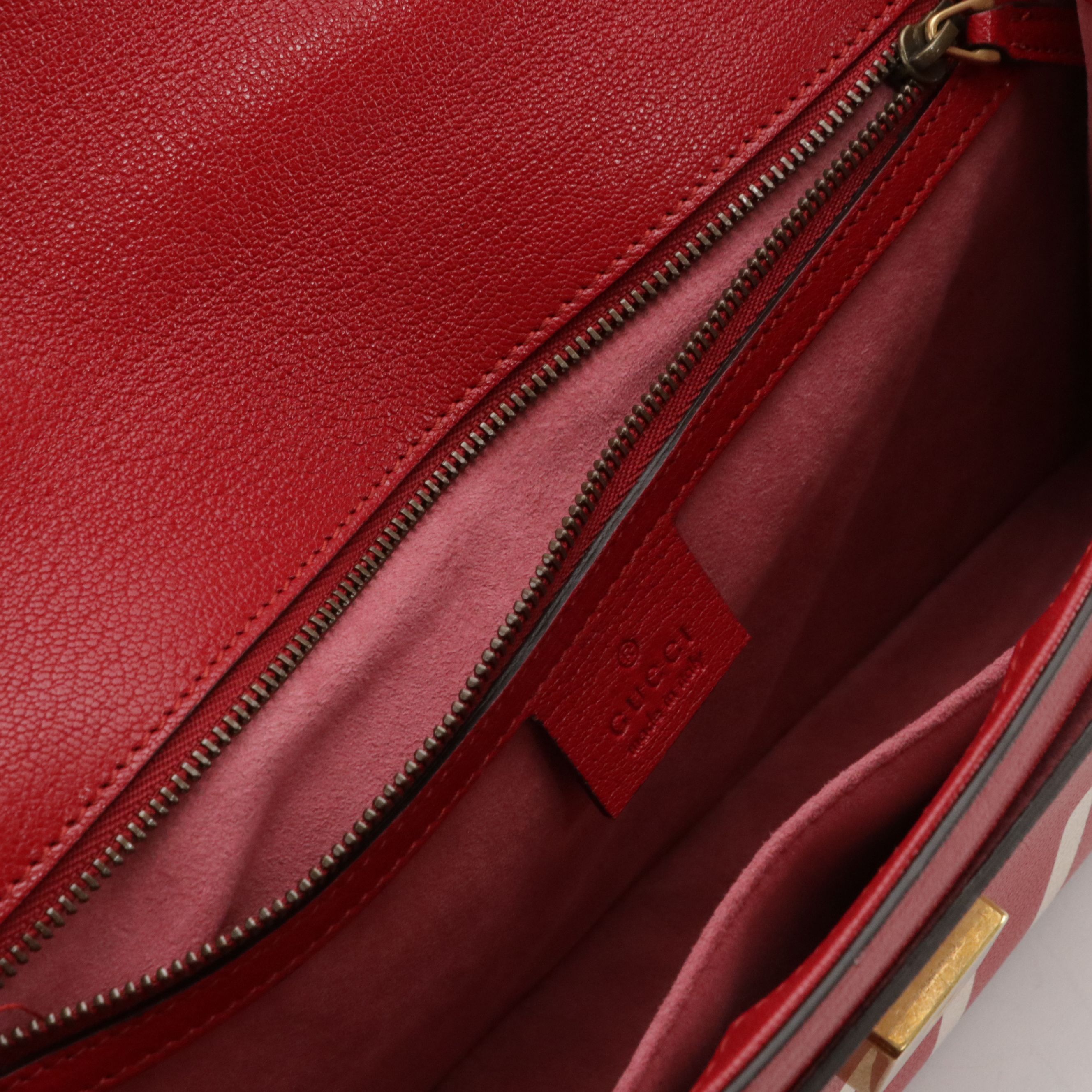 Gucci Top Handle Osiride Shoulder Bag in Red Grained Leather