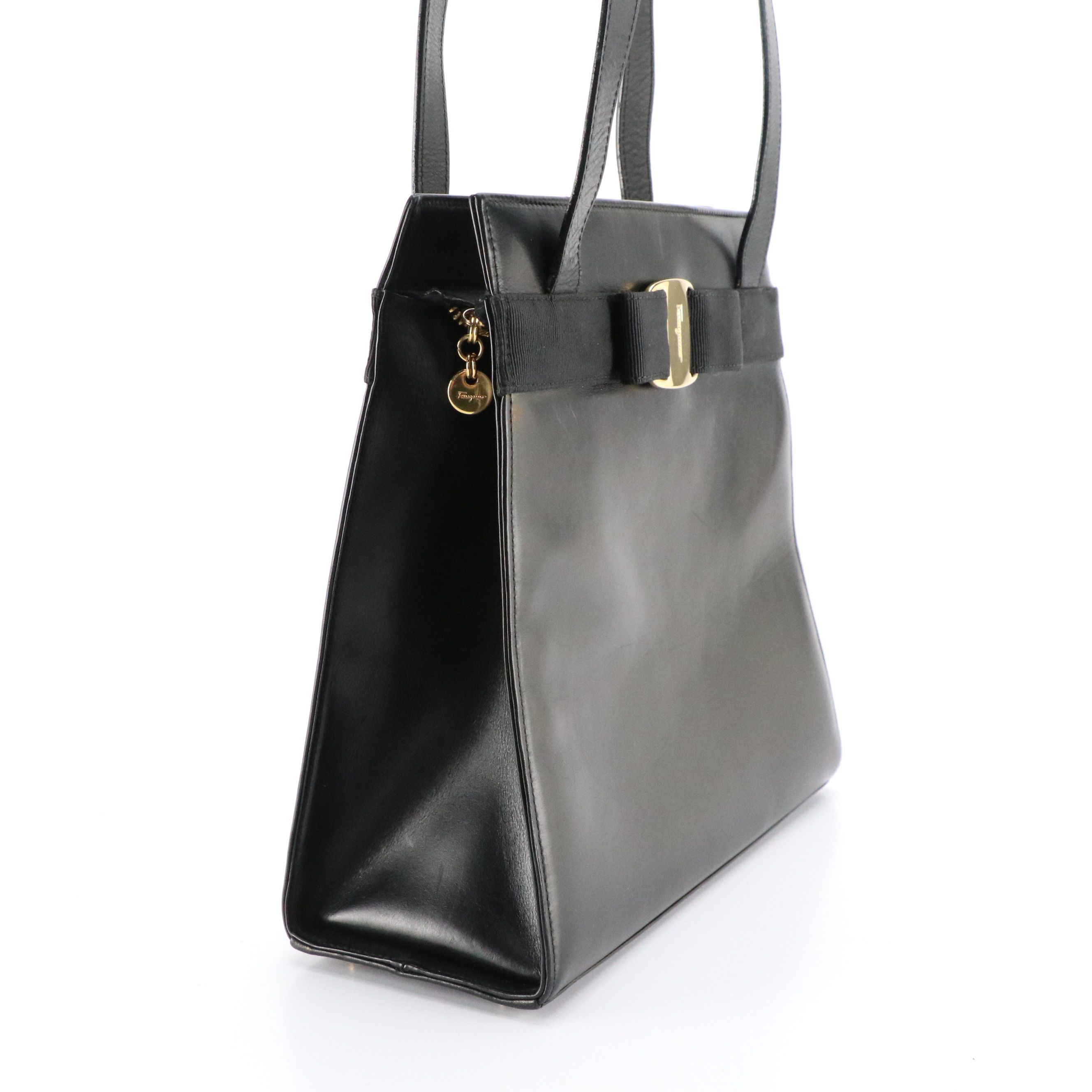 Salvatore Ferragamo Black Leather Vara Bow Shoulder Bag