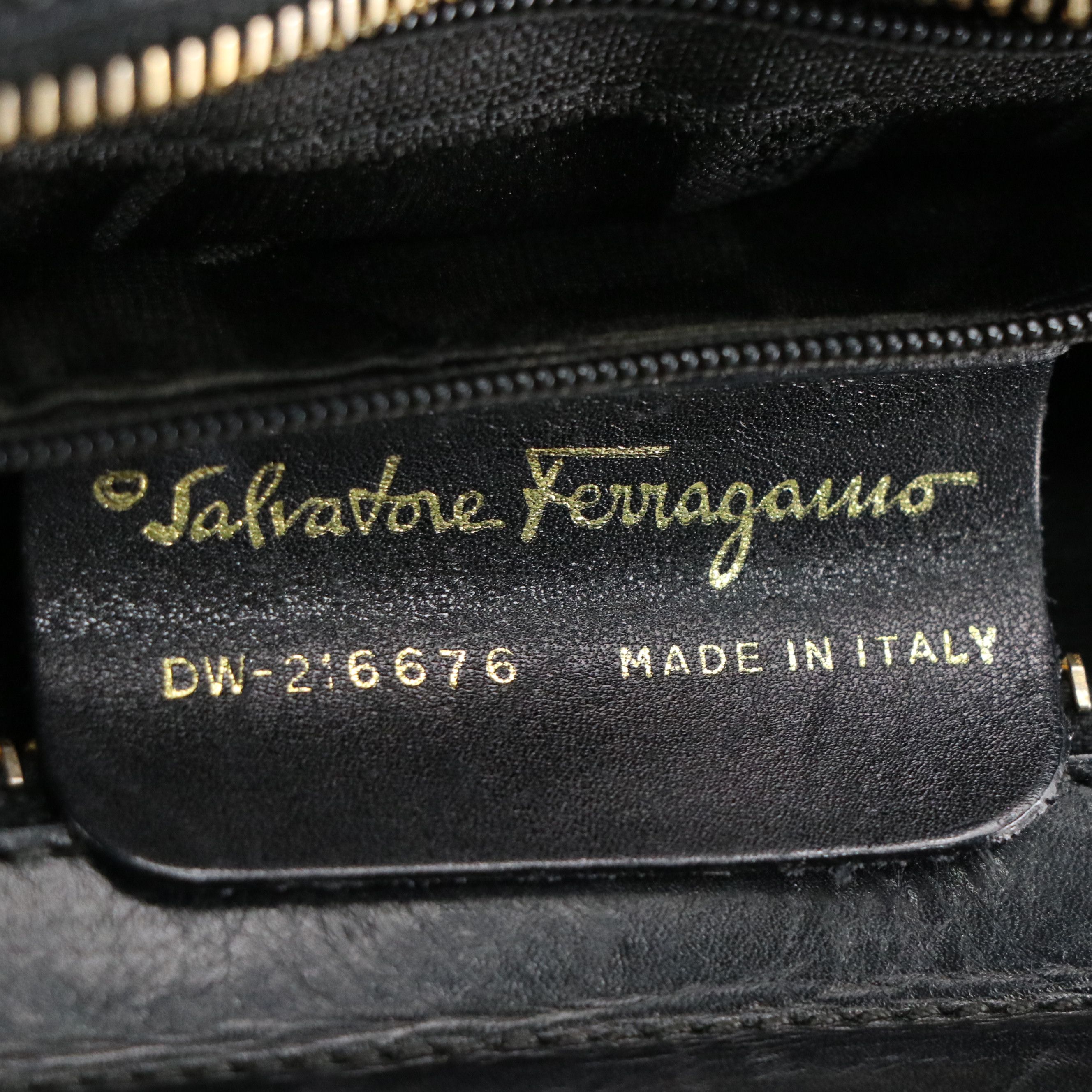 Salvatore Ferragamo Black Leather Vara Bow Shoulder Bag