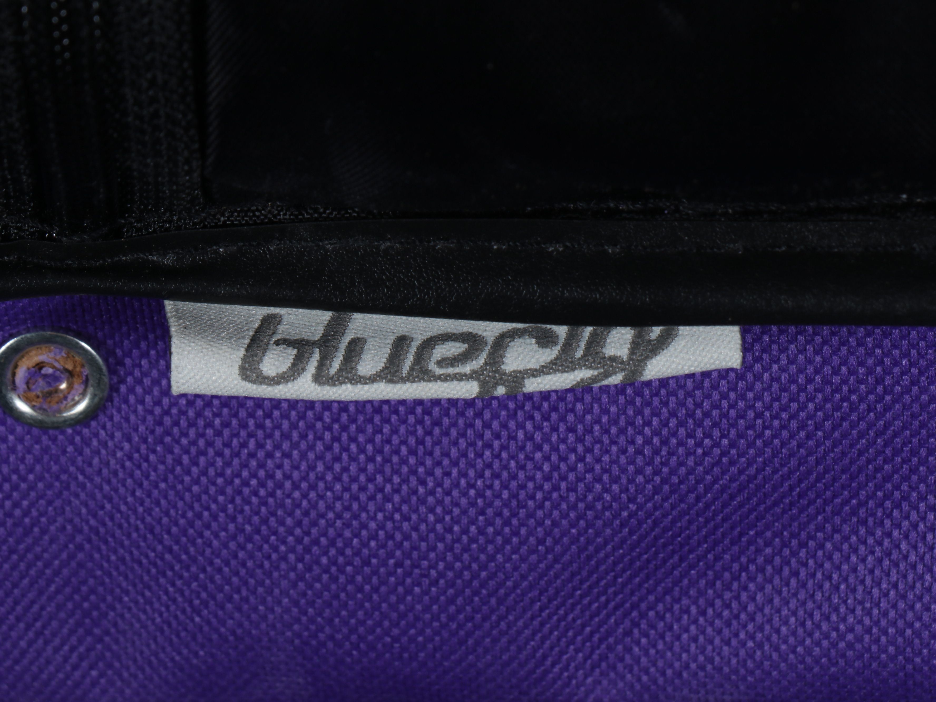 Singer "Tradition" Sewing Machine with Rolling Carrier, Mat, Scissors and More