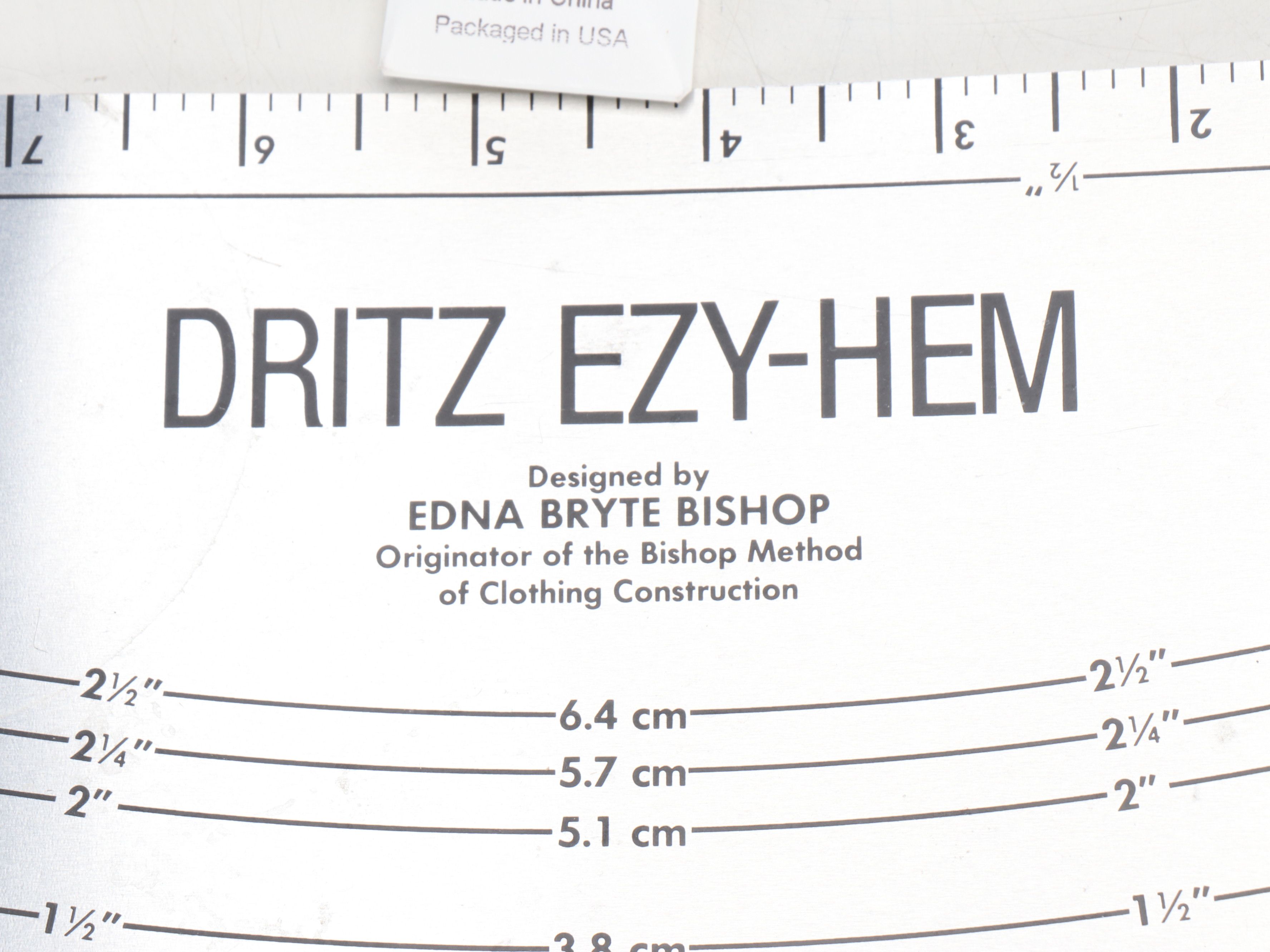 Singer "Tradition" Sewing Machine with Rolling Carrier, Mat, Scissors and More