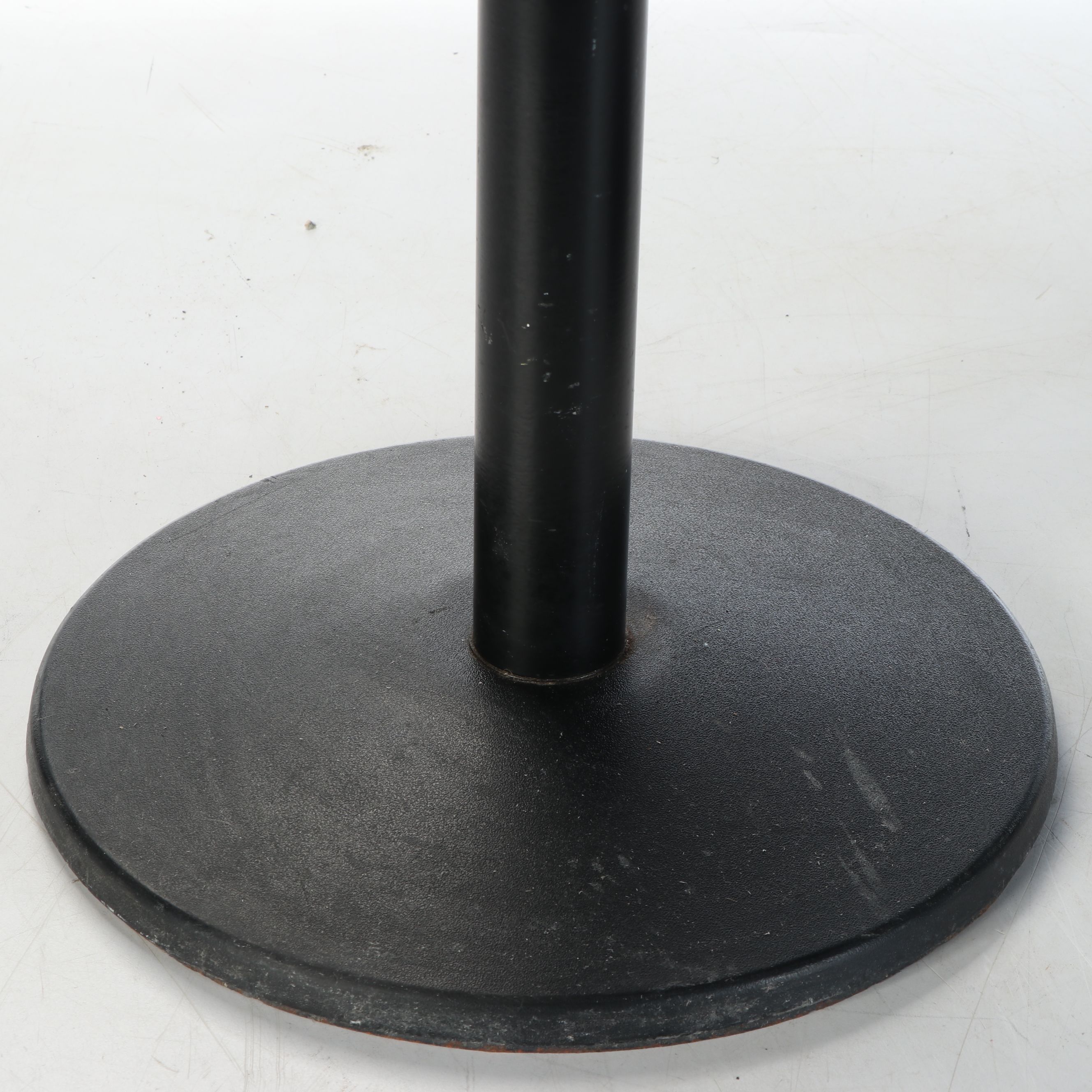 Uline Tensabarrier Retractable Portable Stanchion