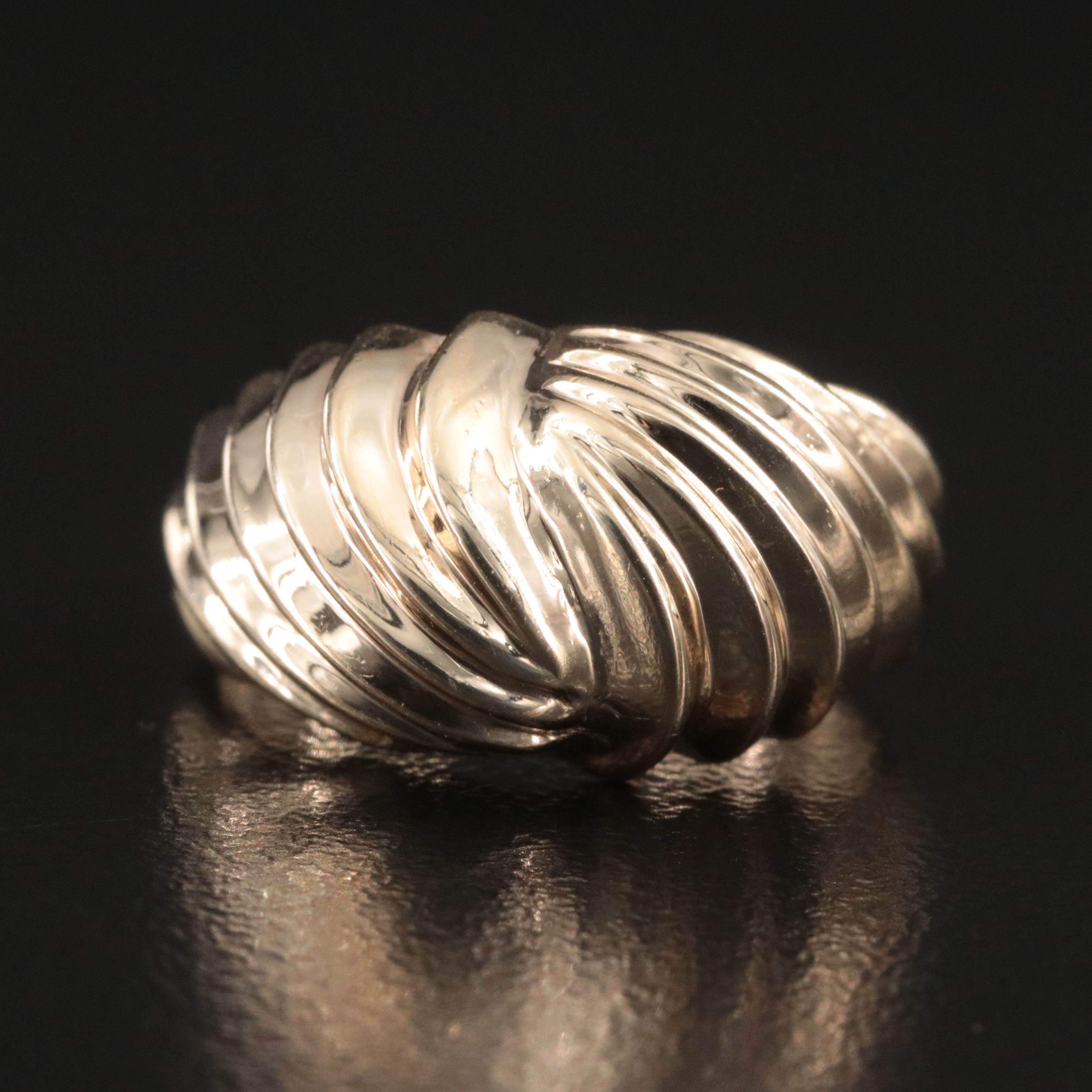 10K Fluted Dome Ring