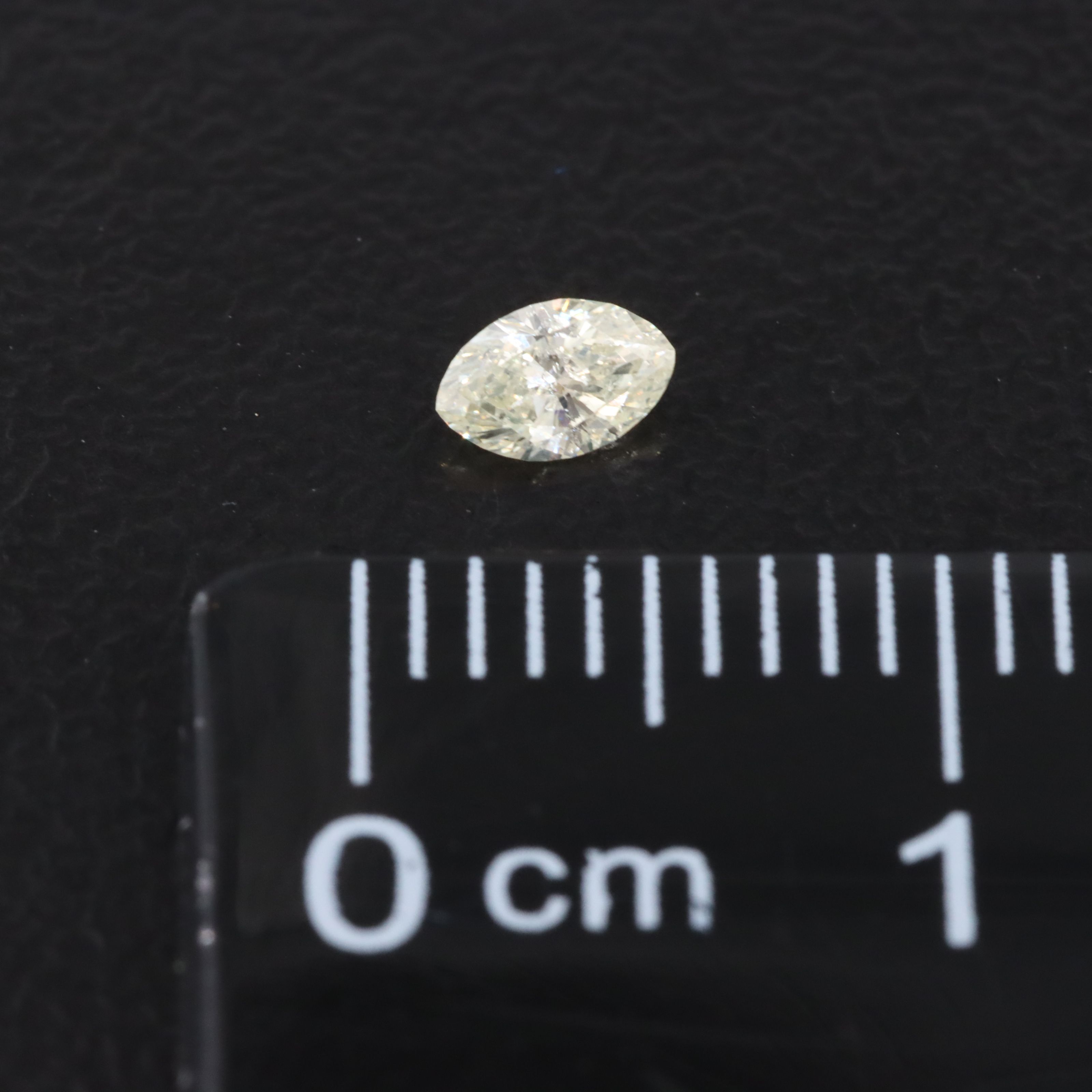 Loose 2.07 CTW Diamond Lot Featuring Fancy Colors