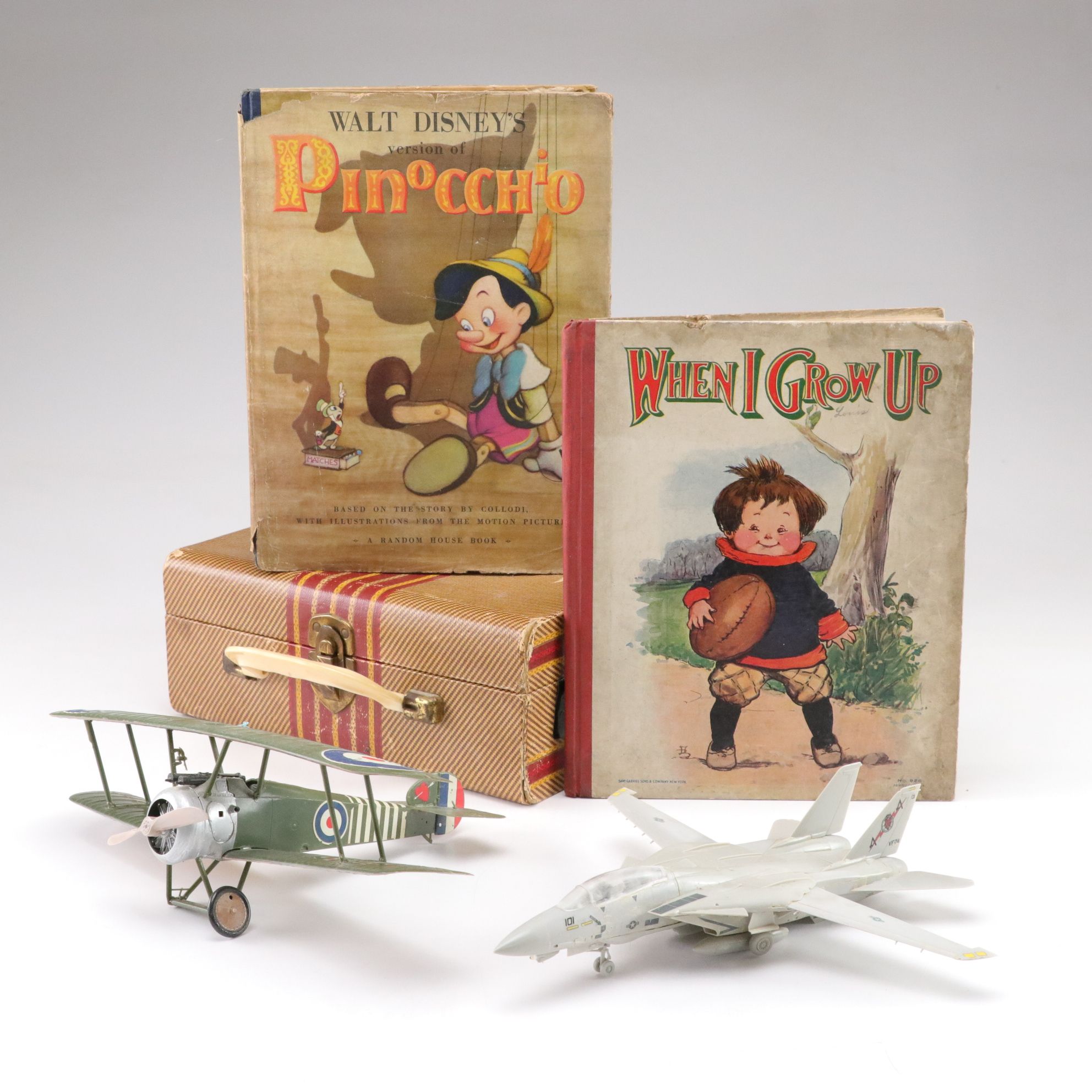 1939 Edition "Walt Disney's Version of Pinocchio" & other Children's Toys
