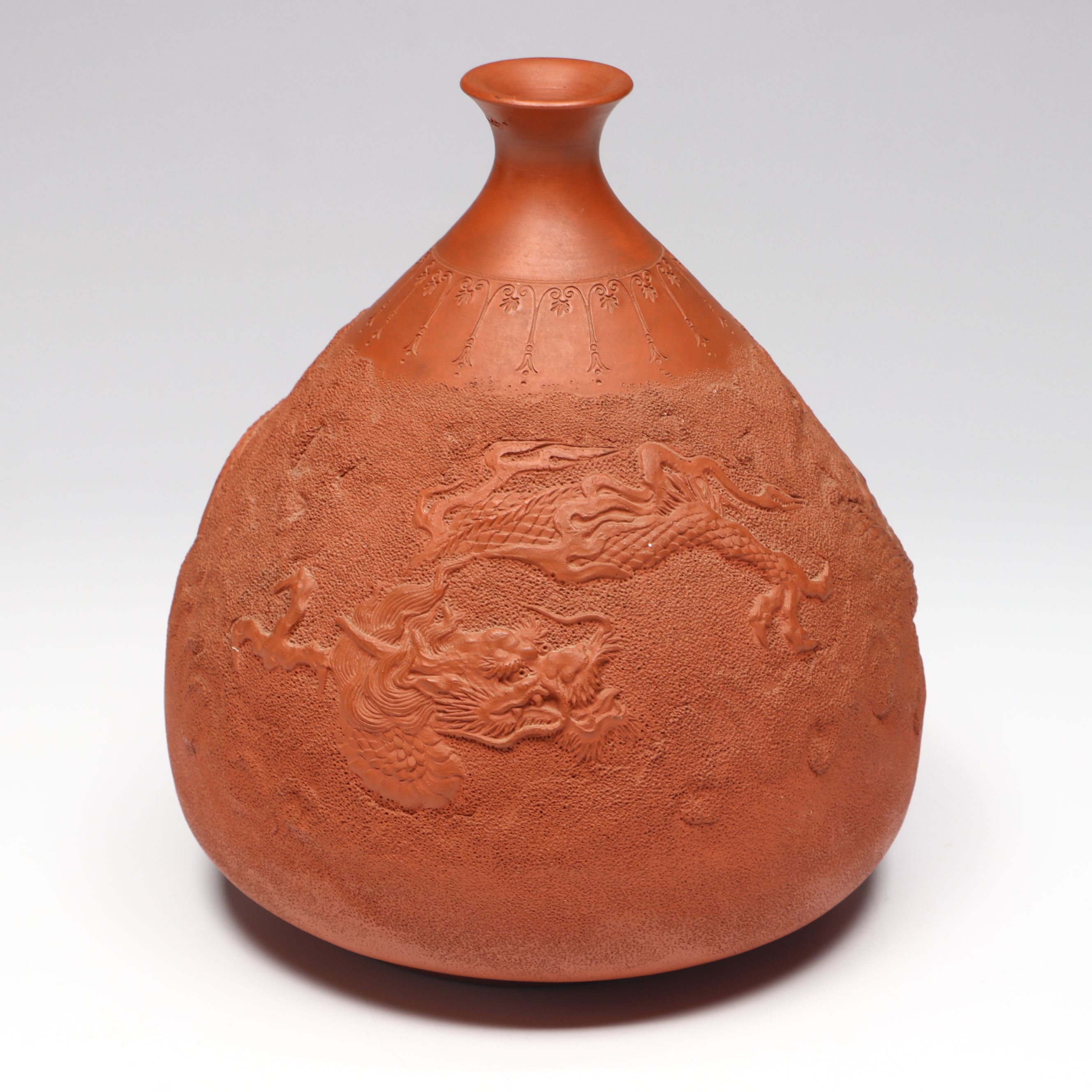 Japanese Tokoname Red Clay Style Three-Toed Dragon Pottery Vessel