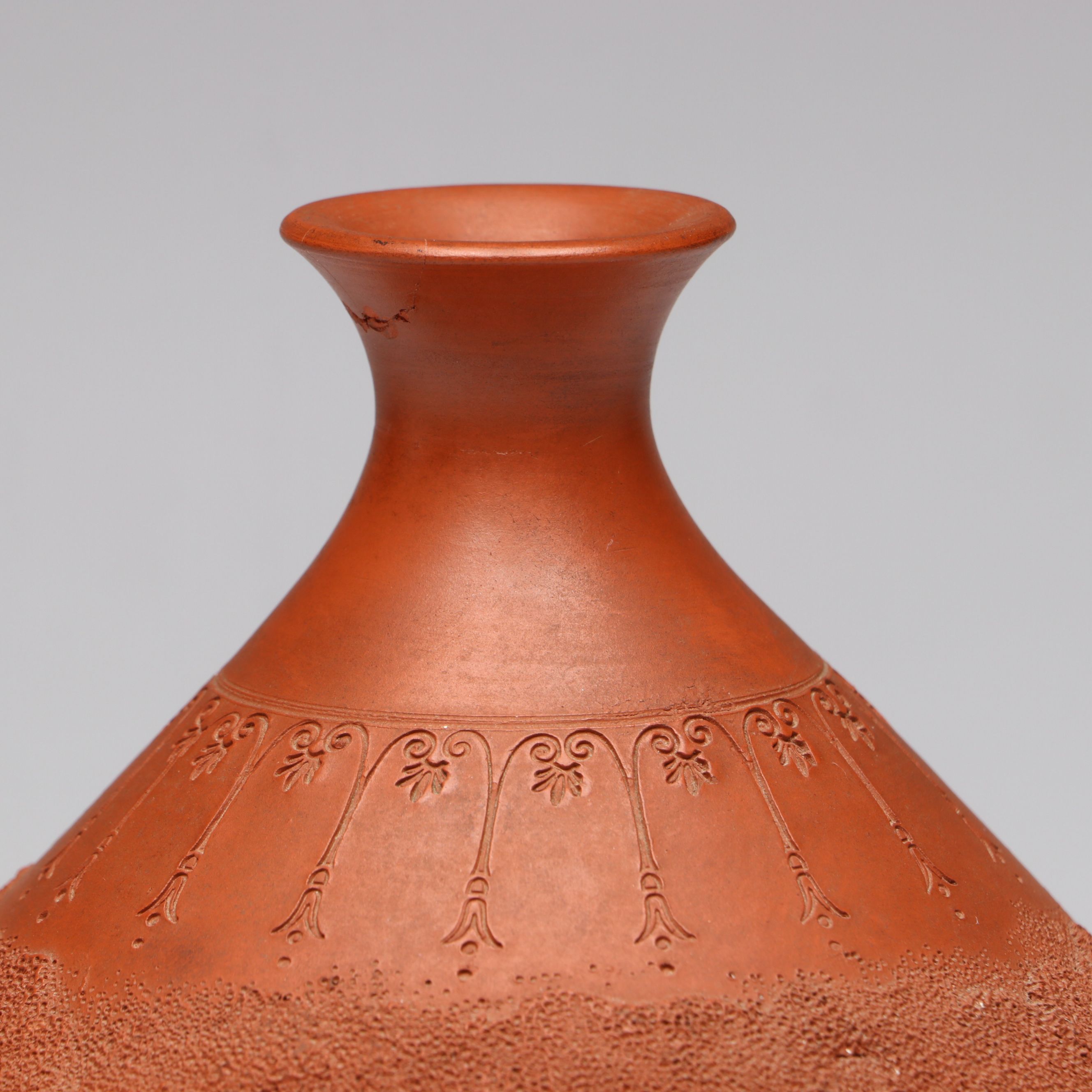 Japanese Tokoname Red Clay Style Three-Toed Dragon Pottery Vessel