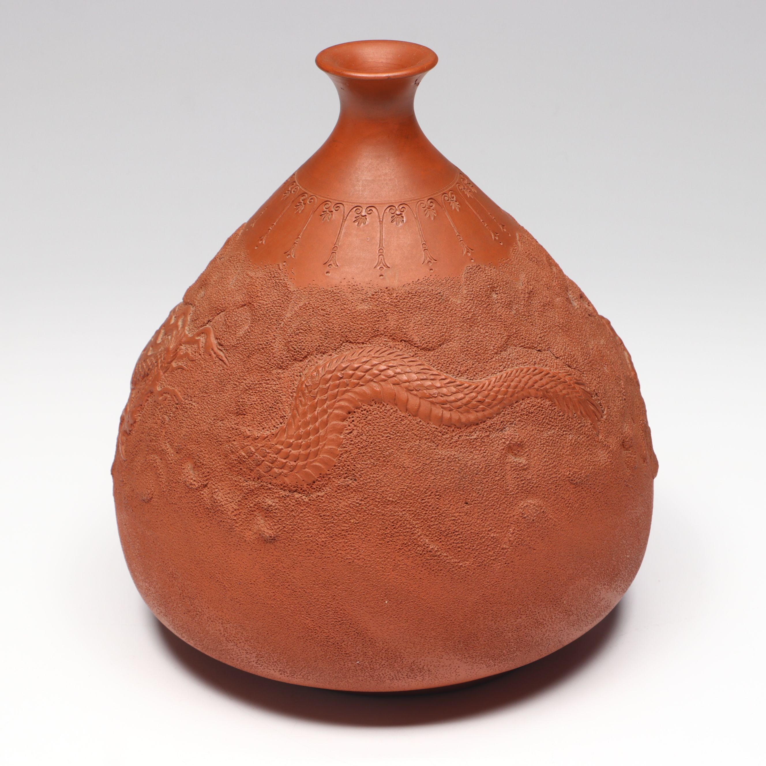 Japanese Tokoname Red Clay Style Three-Toed Dragon Pottery Vessel