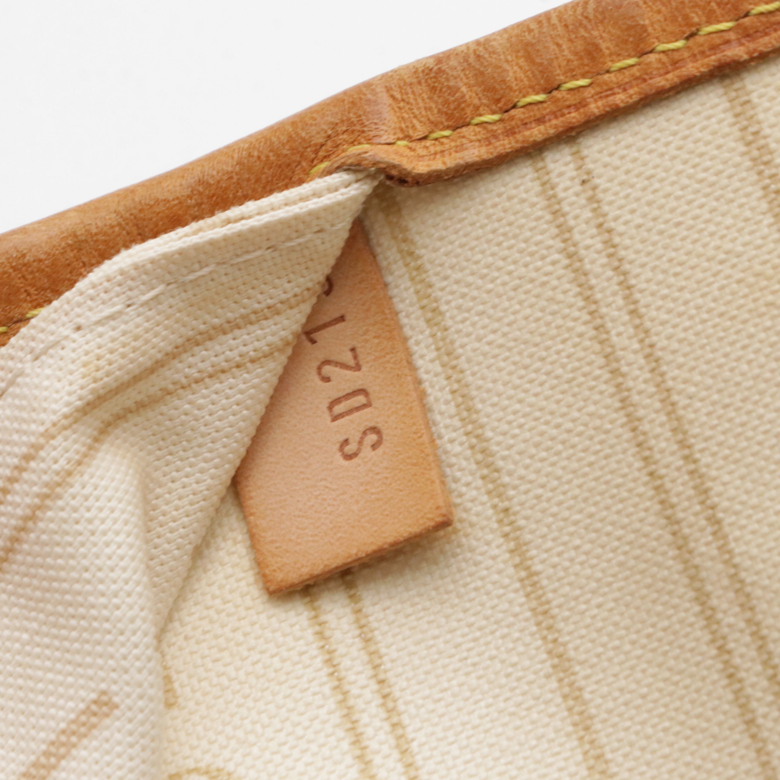 Louis Vuitton Neverfull MM Tote Bag in Damier Azur Canvas and Leather