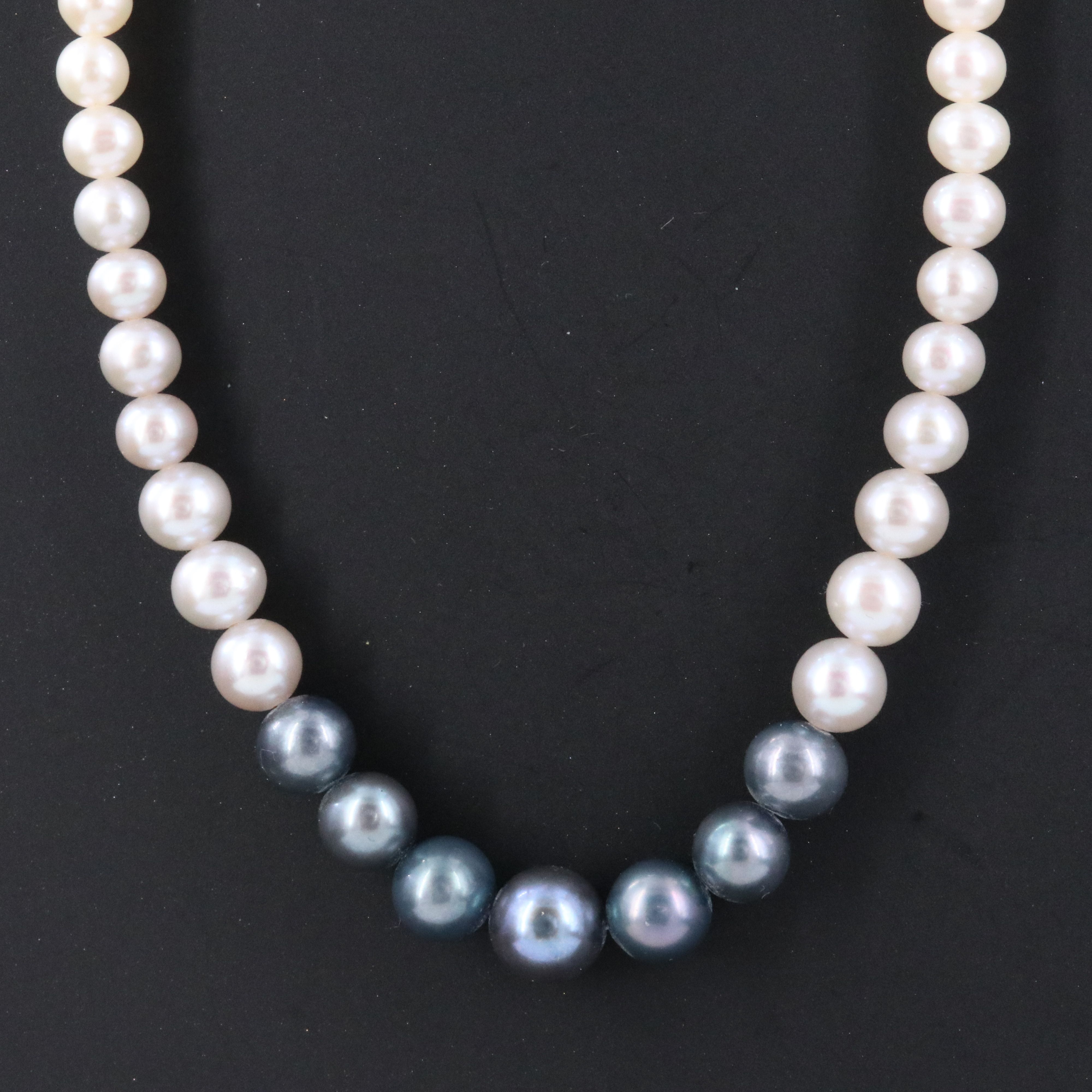 14K Graduated Pearl Necklace