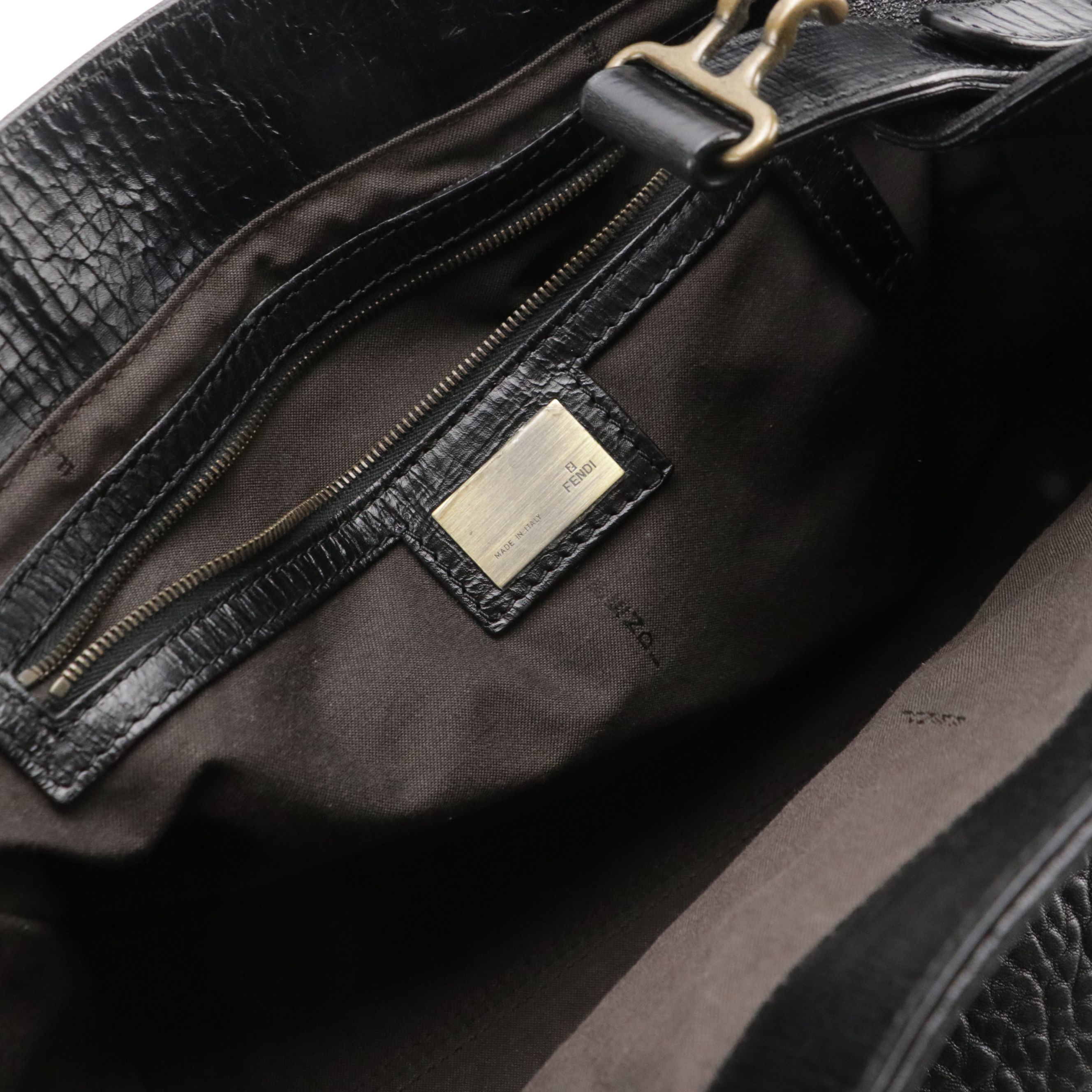 Fendi Etniko de Jour Star Shoulder Bag in Black Grained Leather