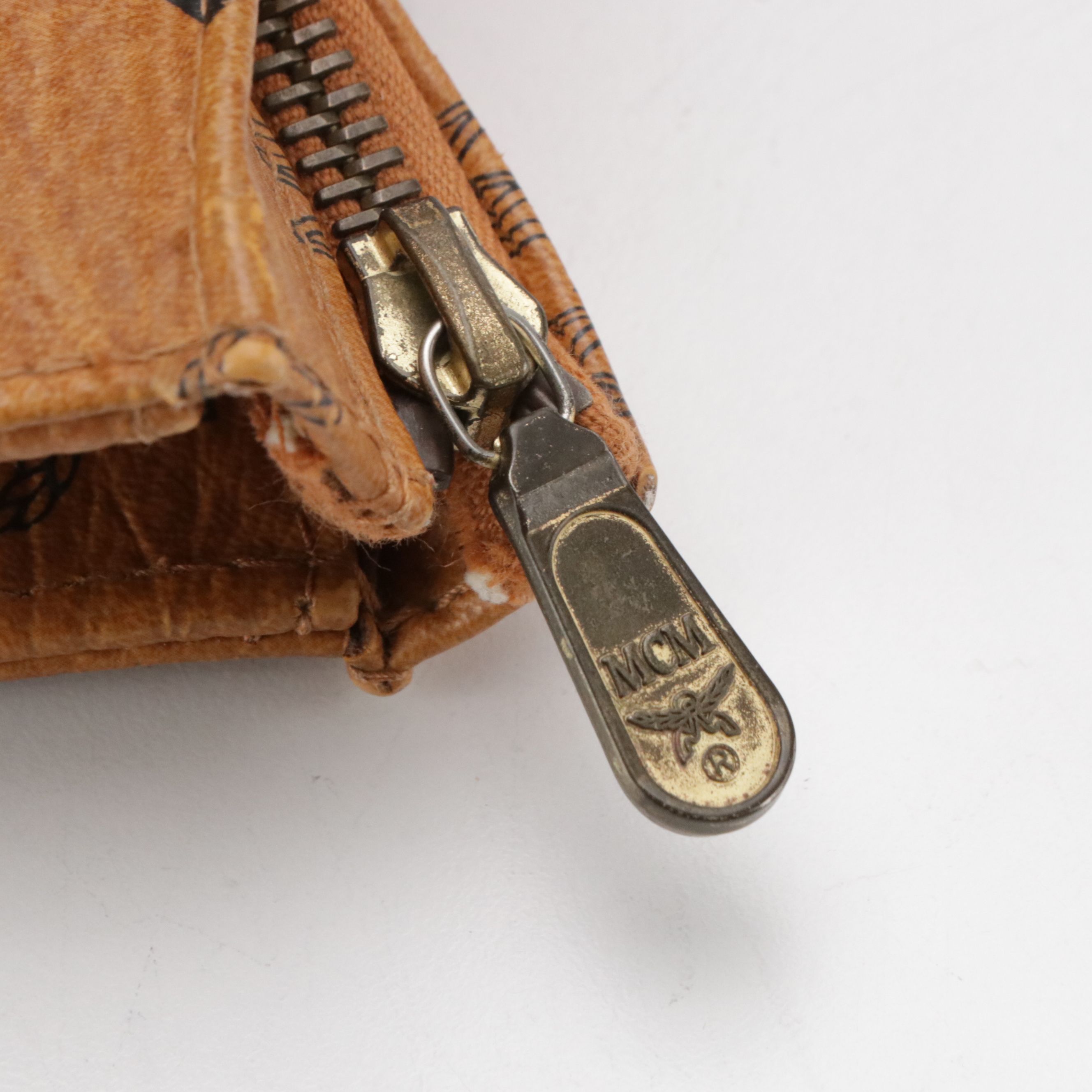 MCM Large Zip Tote Bag in Cognac Visetos Canvas