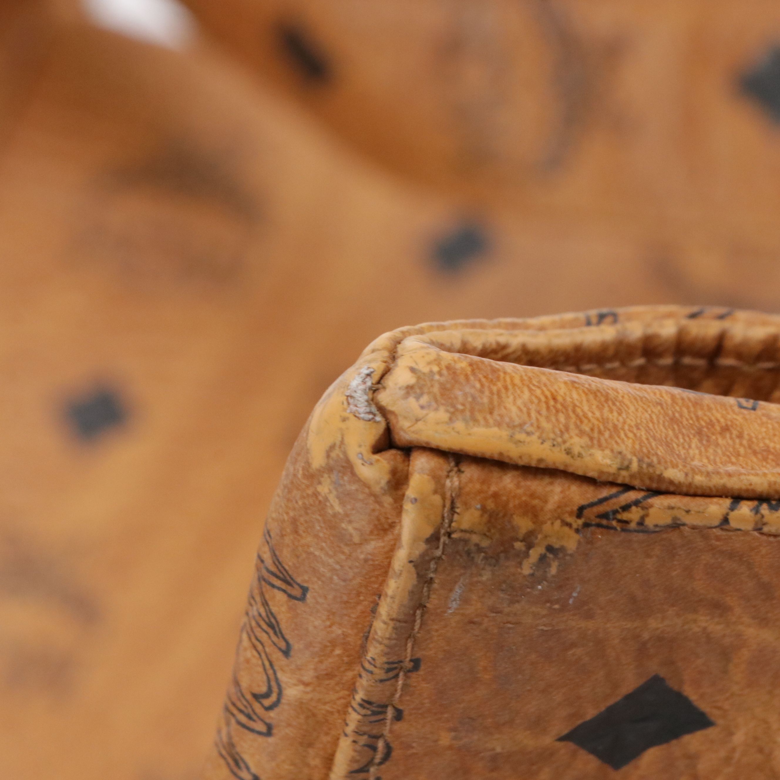 MCM Large Zip Tote Bag in Cognac Visetos Canvas