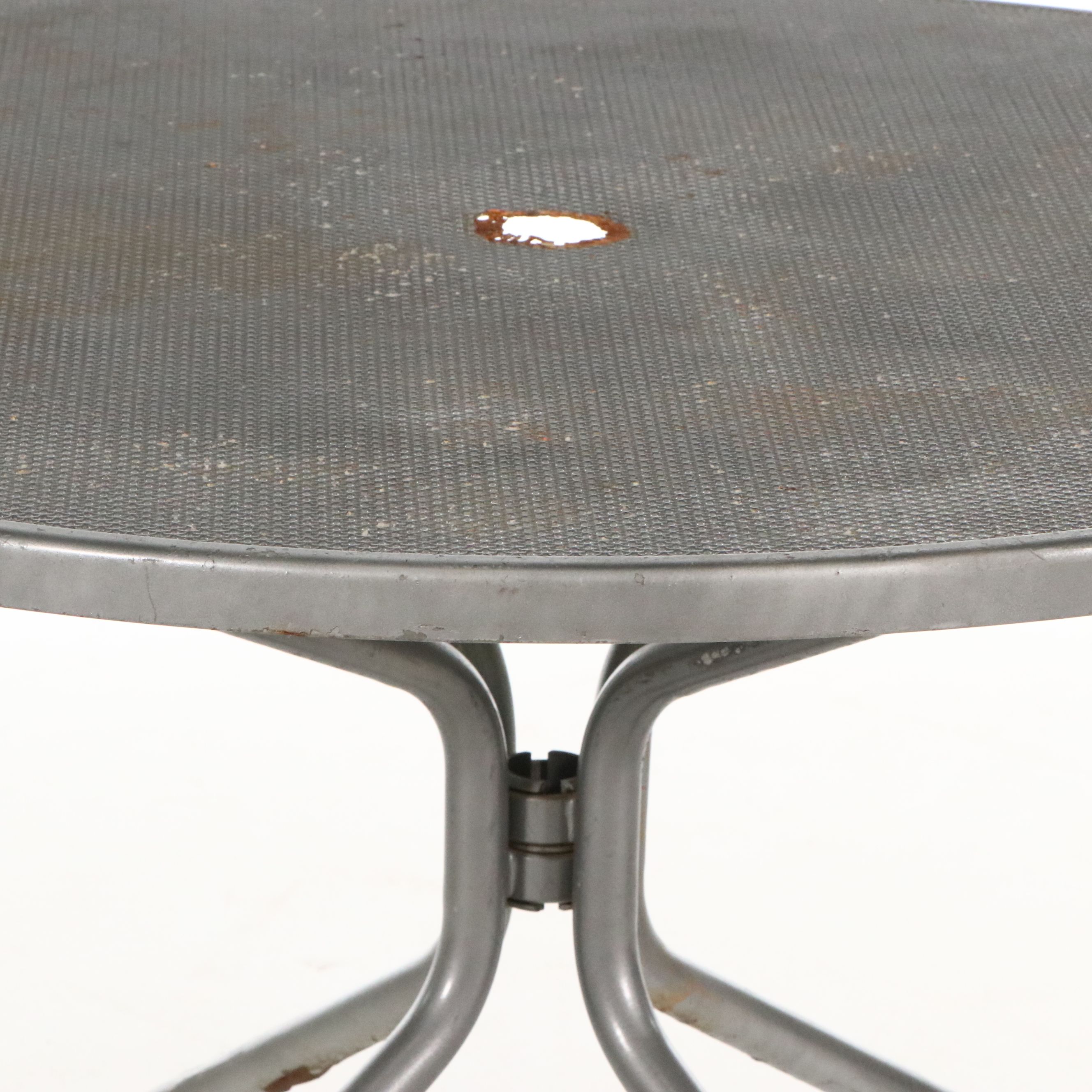 Vintage Diamond Mesh and Tubing Patio Dining Set