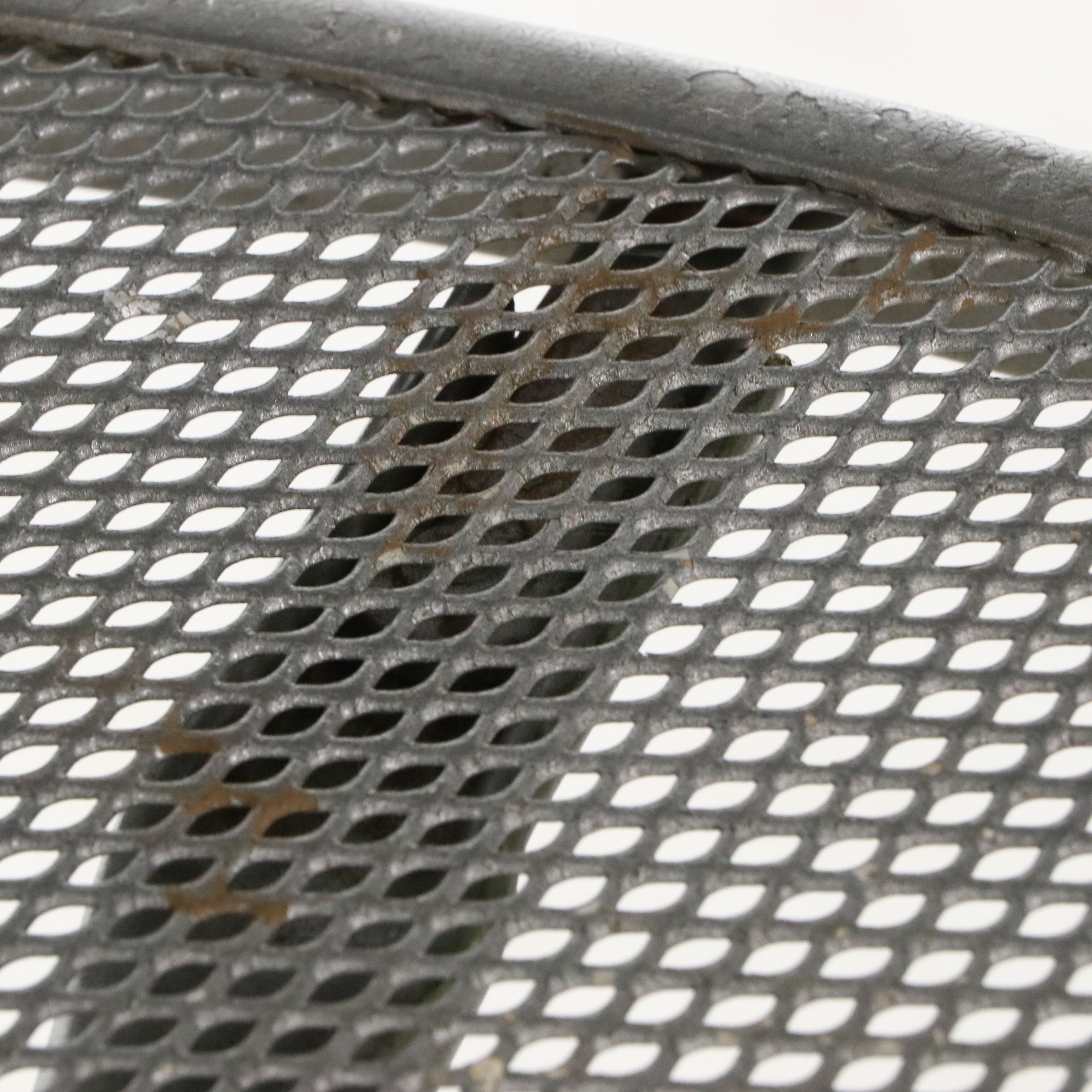 Vintage Diamond Mesh and Tubing Patio Dining Set