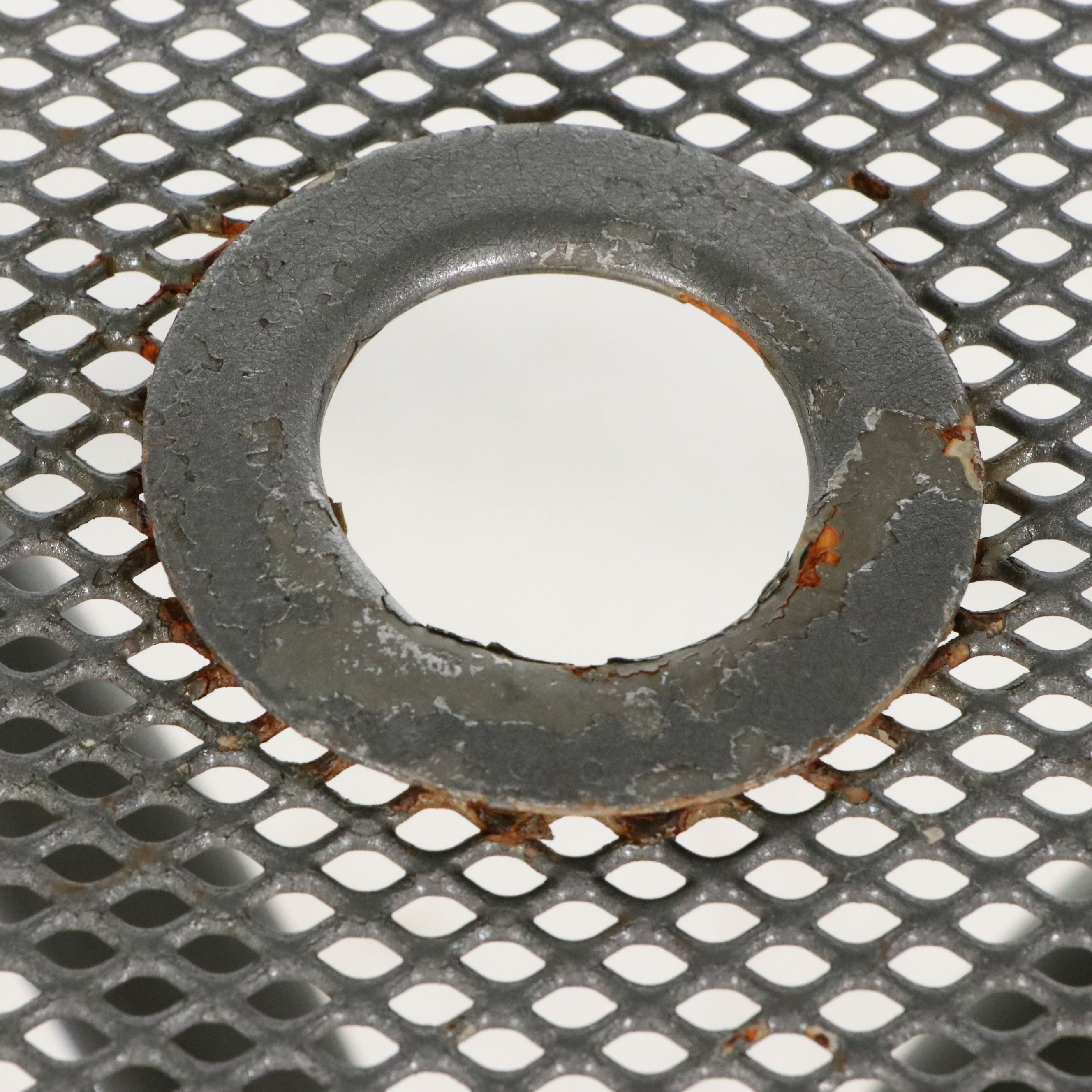 Vintage Diamond Mesh and Tubing Patio Dining Set